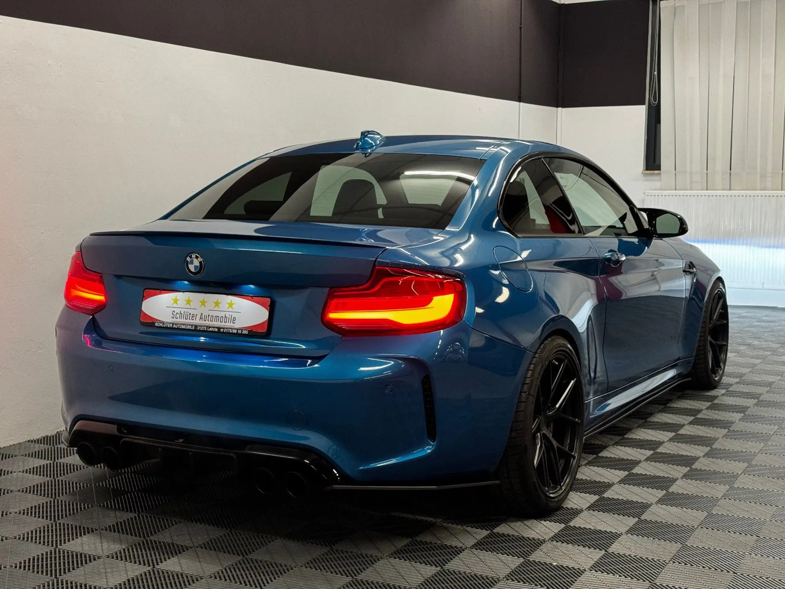 BMW - M2