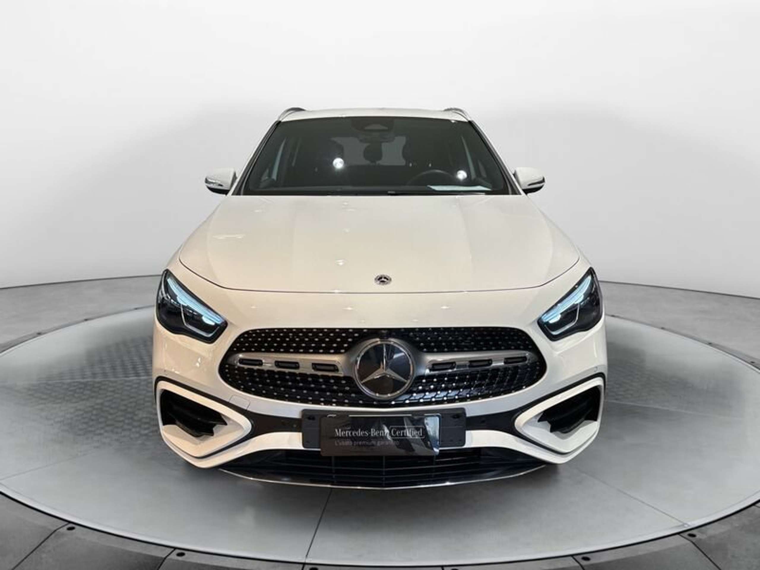 Mercedes-Benz - GLA 200