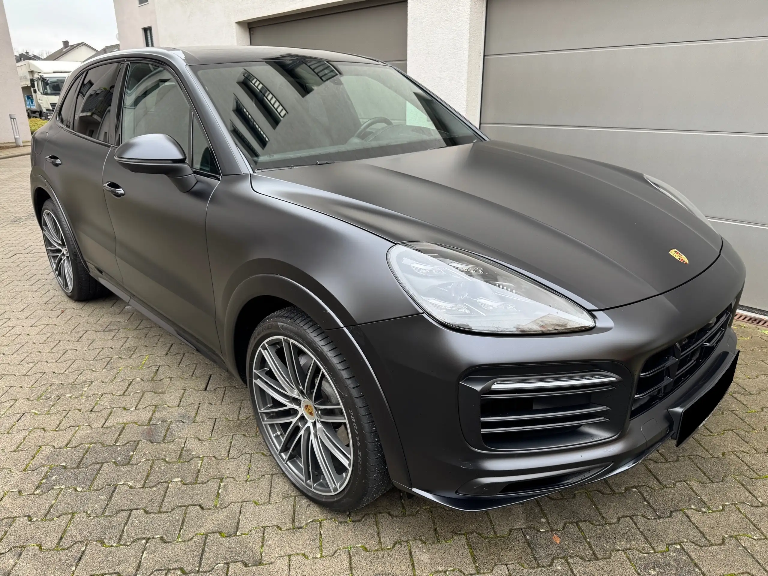 Porsche - Cayenne