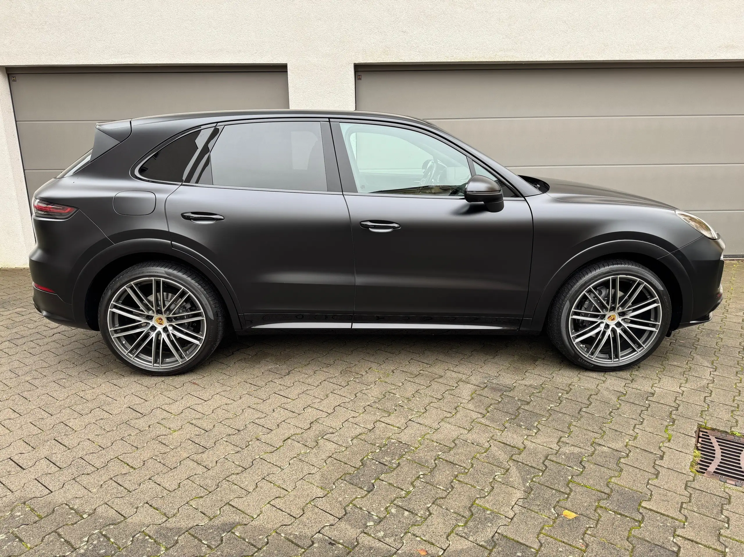 Porsche - Cayenne