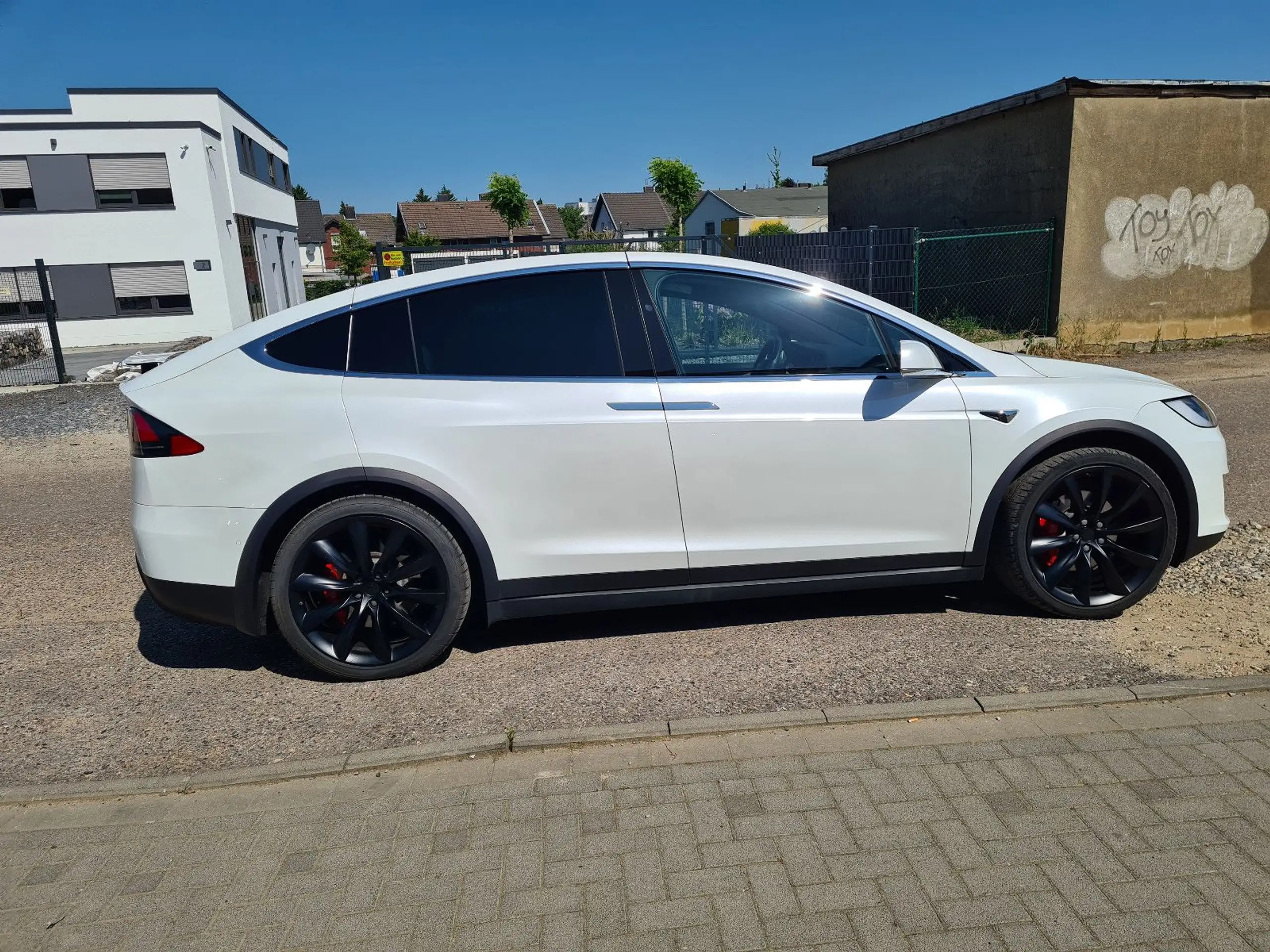 Tesla - Model X