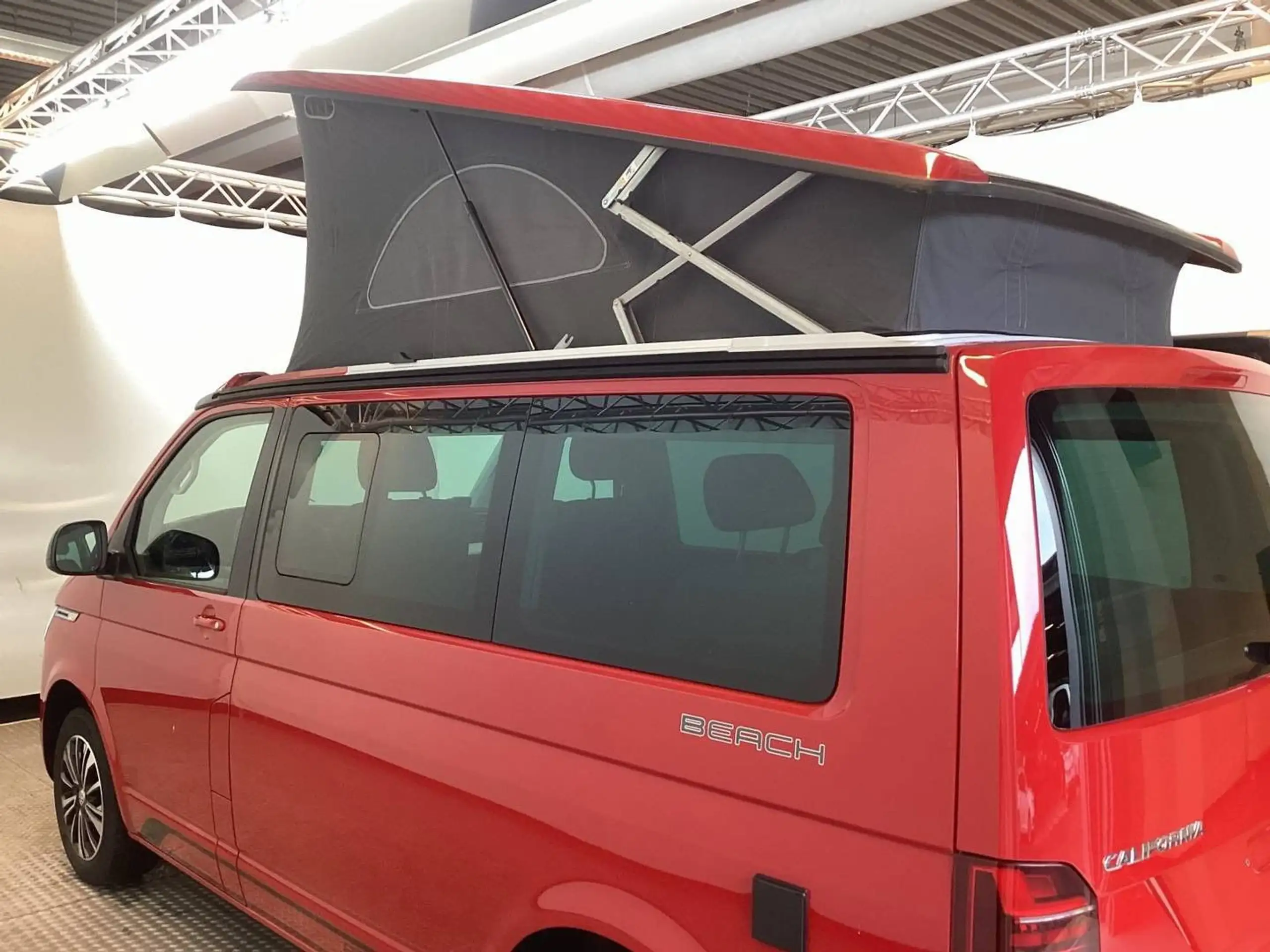 Volkswagen - T6 California