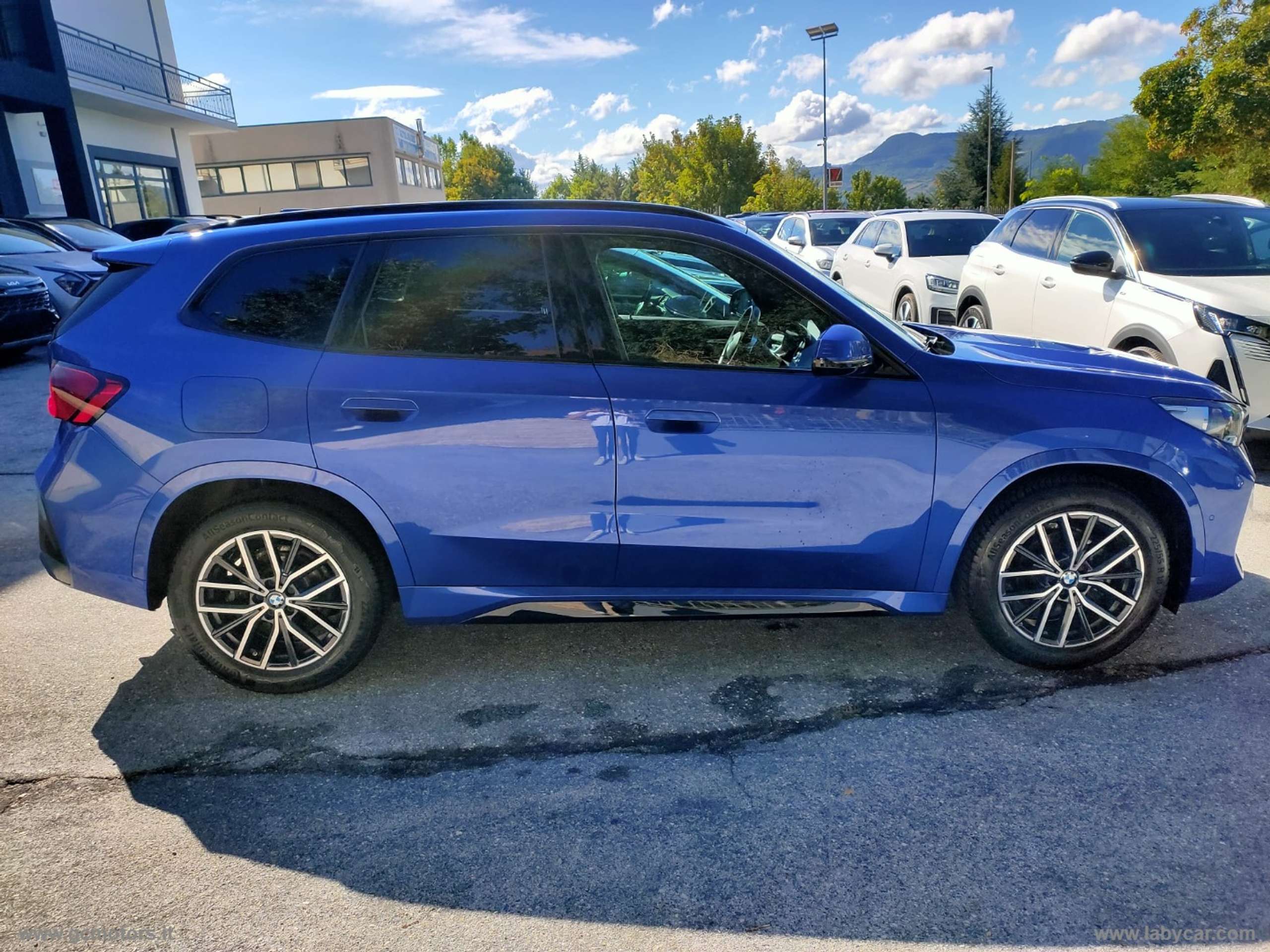 BMW - X1