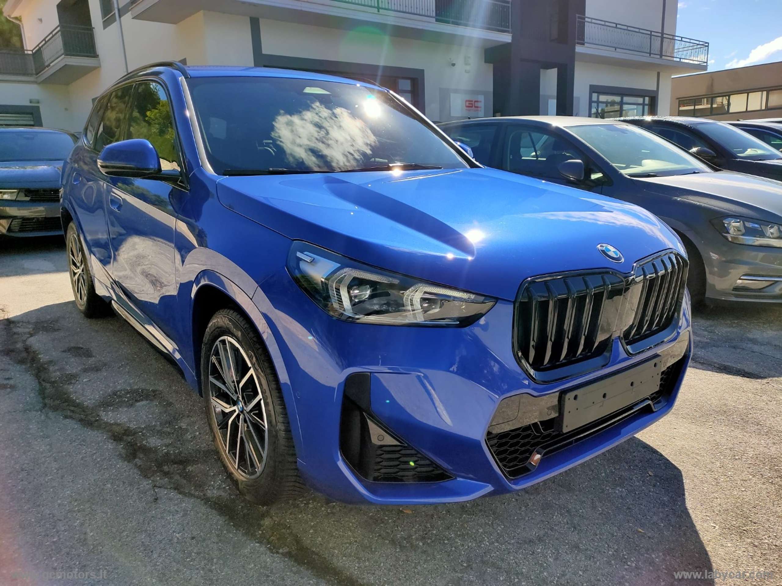 BMW - X1