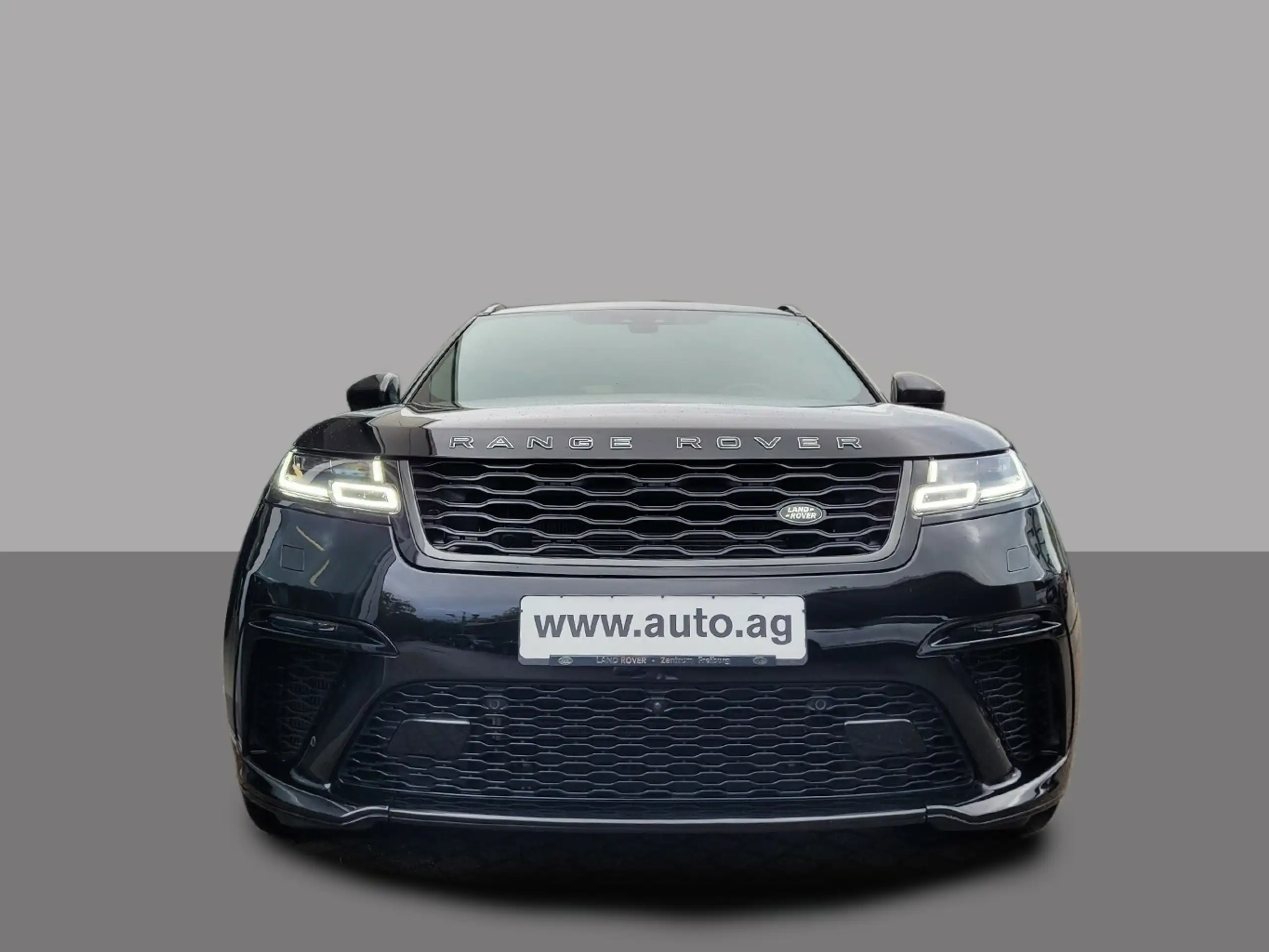 Land Rover - Range Rover Velar