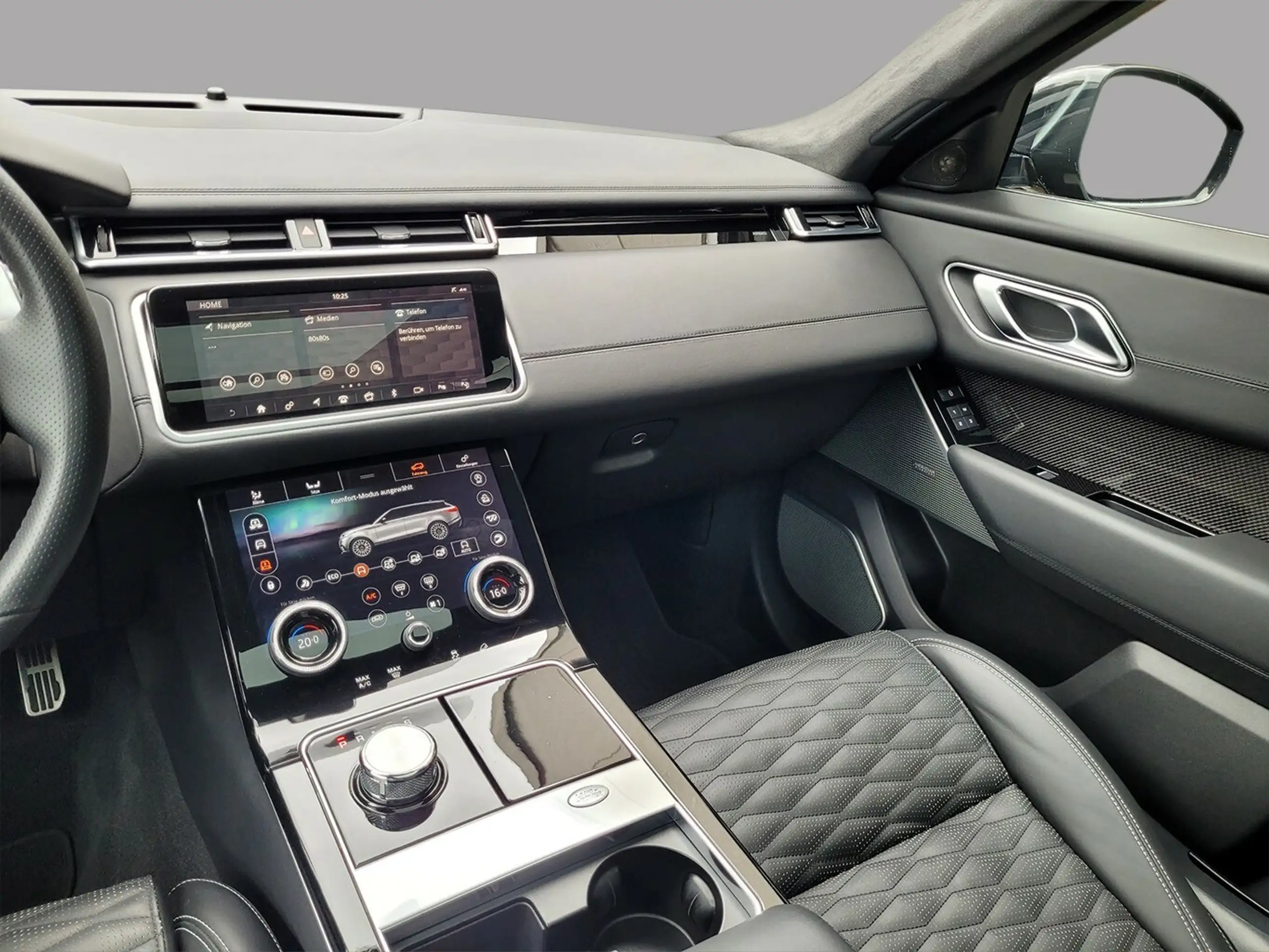 Land Rover - Range Rover Velar