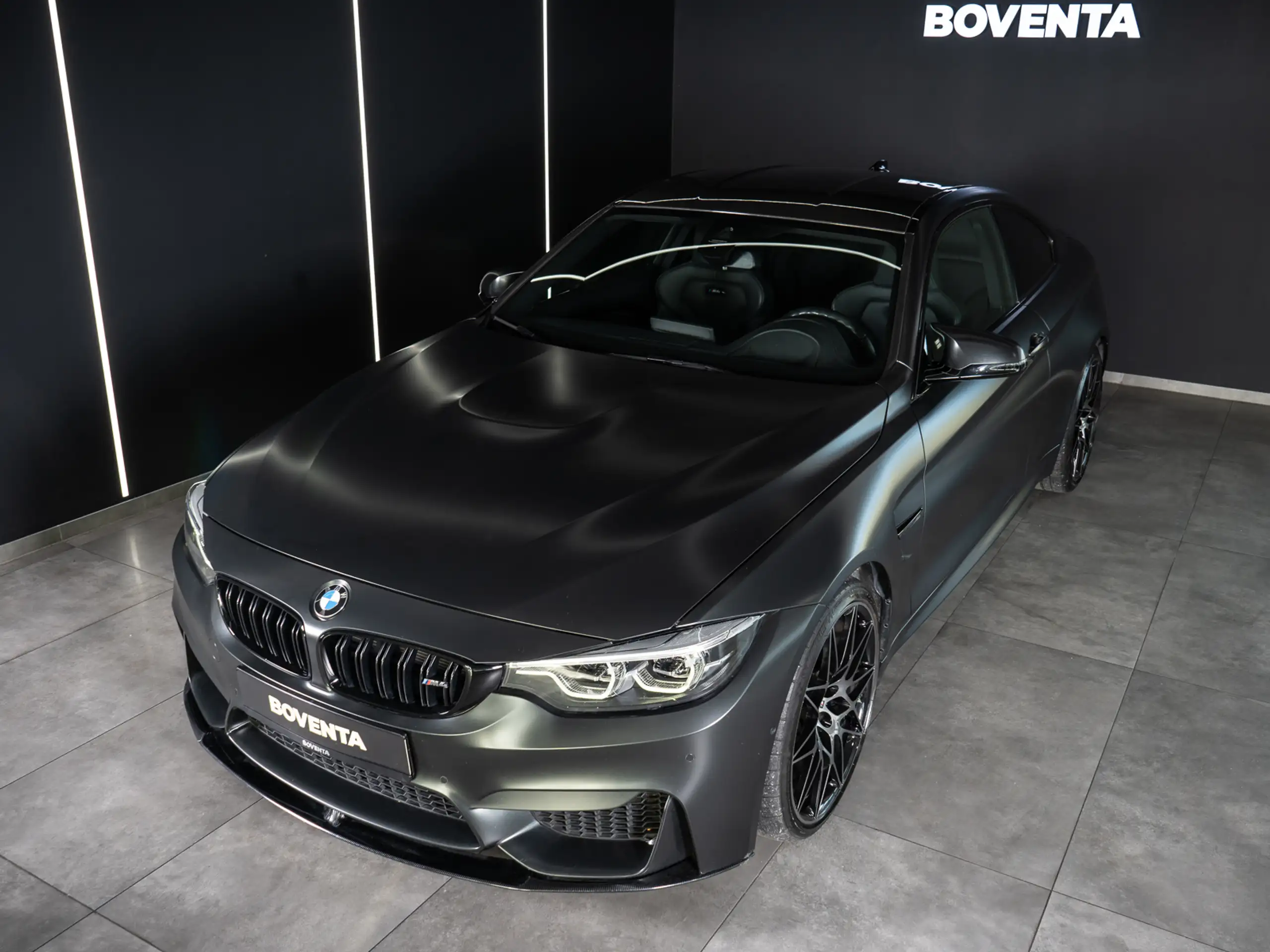 BMW - M4