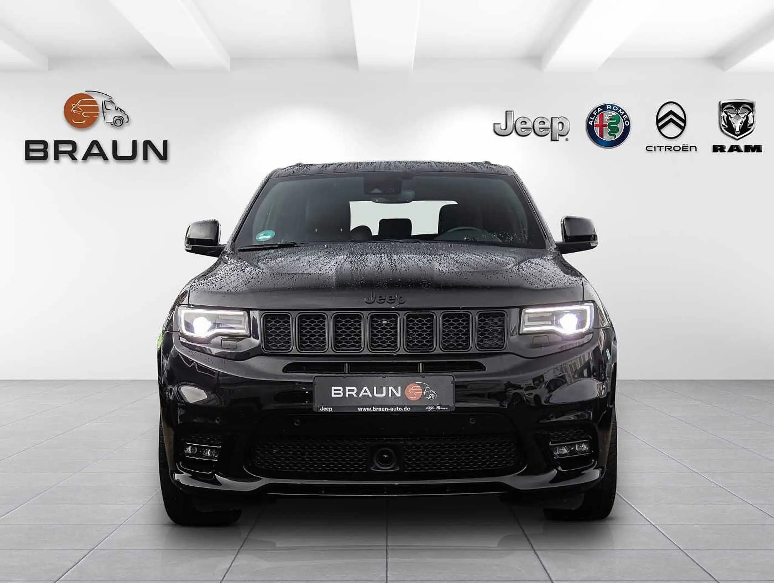 Jeep - Grand Cherokee