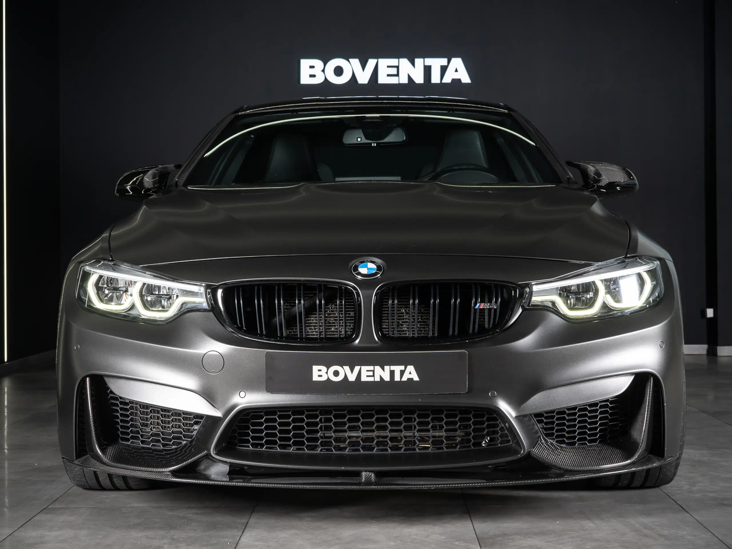 BMW - M4