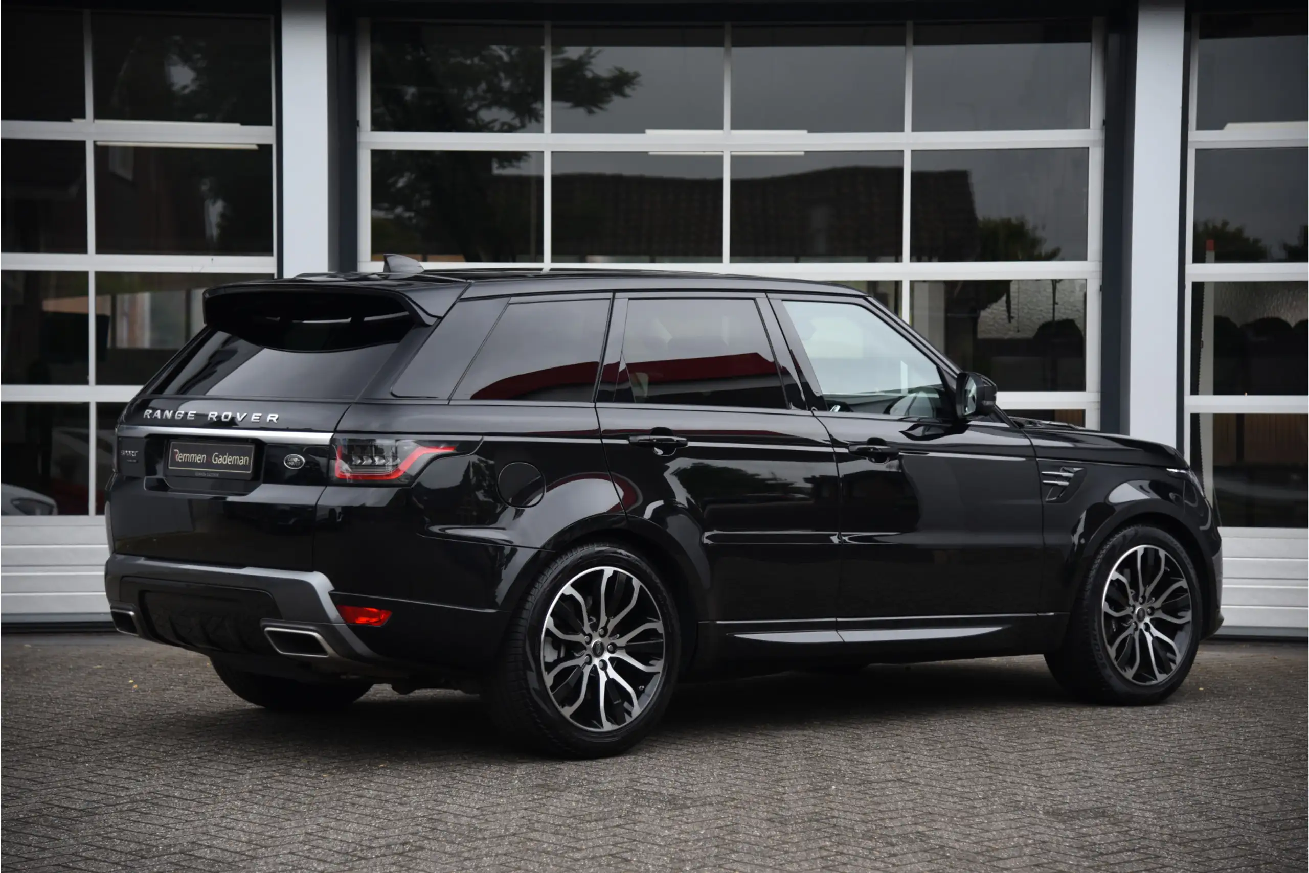 Land Rover - Range Rover Sport