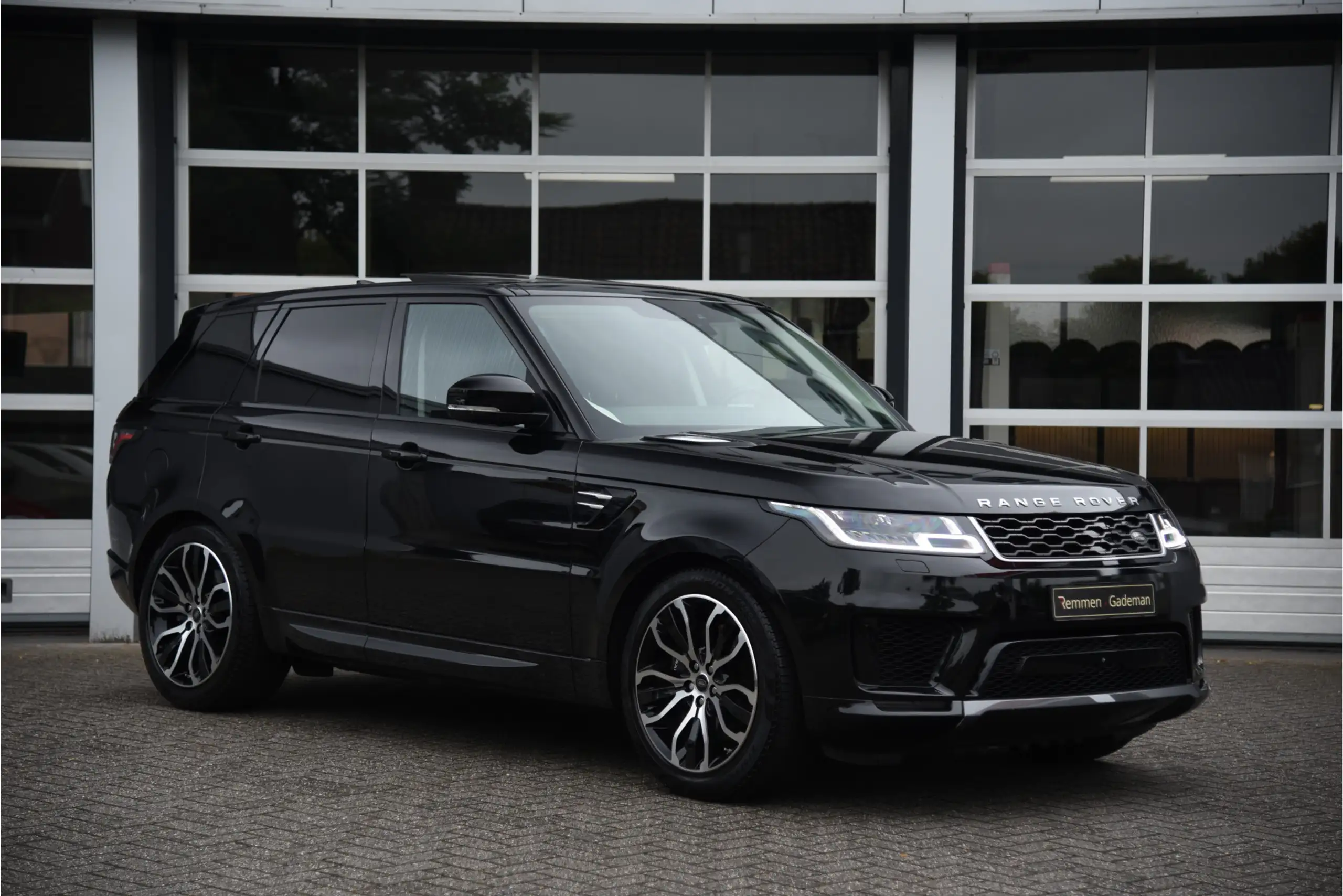 Land Rover - Range Rover Sport