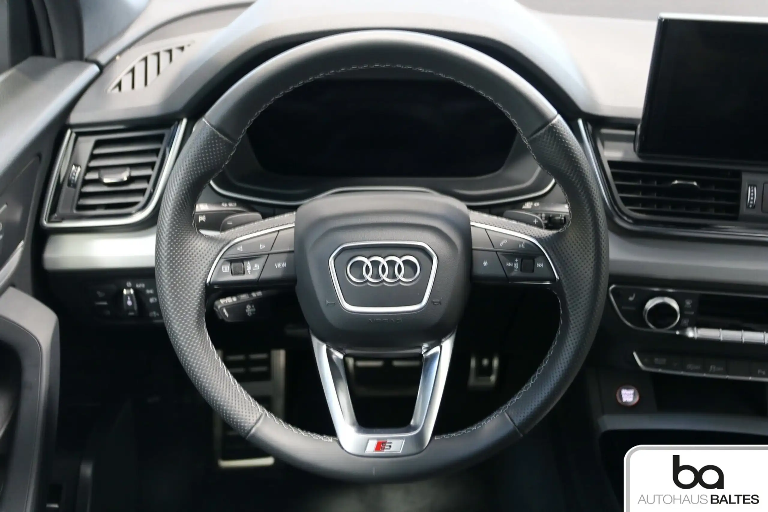 Audi - SQ5