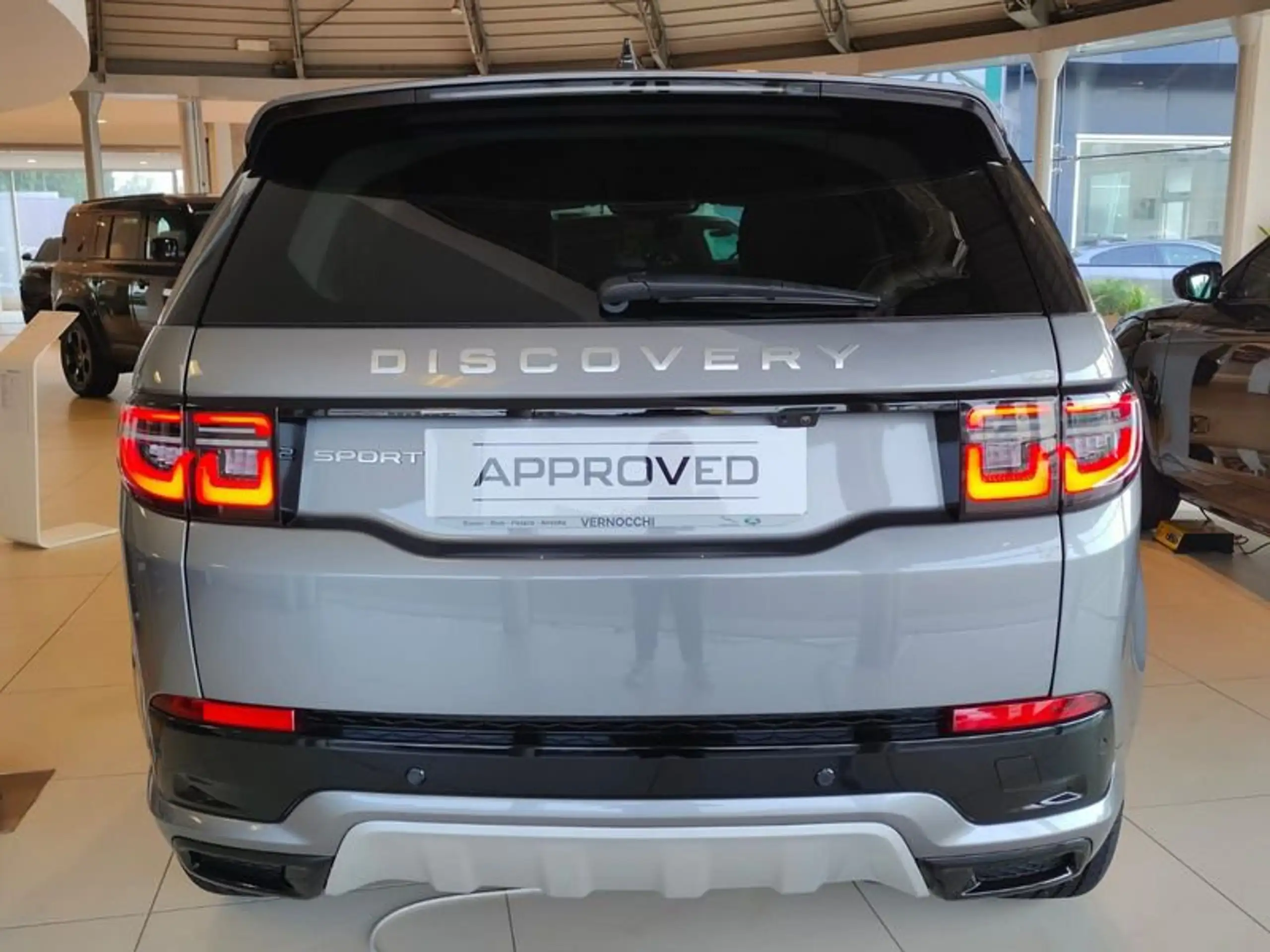 Land Rover - Discovery Sport