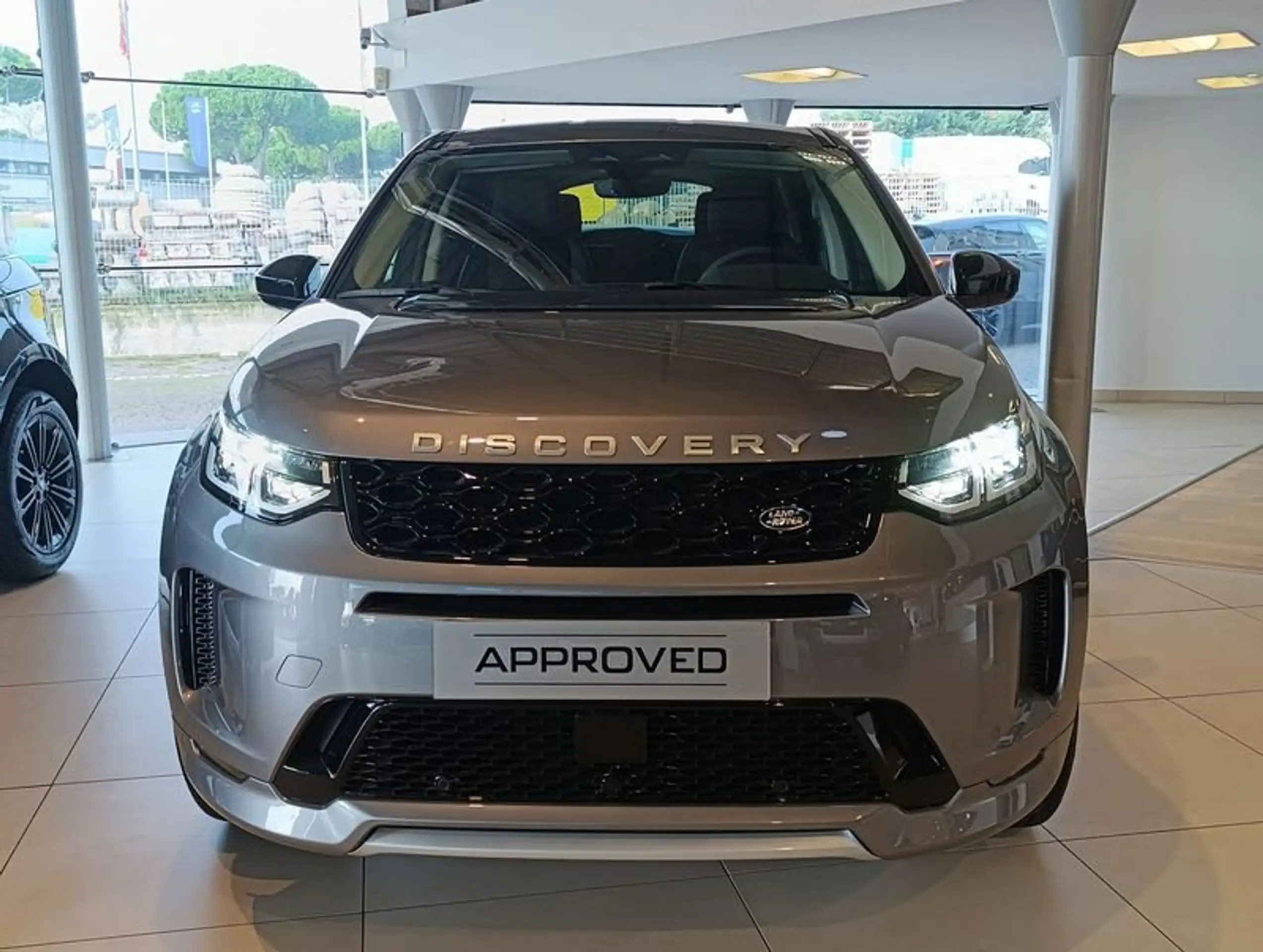 Land Rover - Discovery Sport