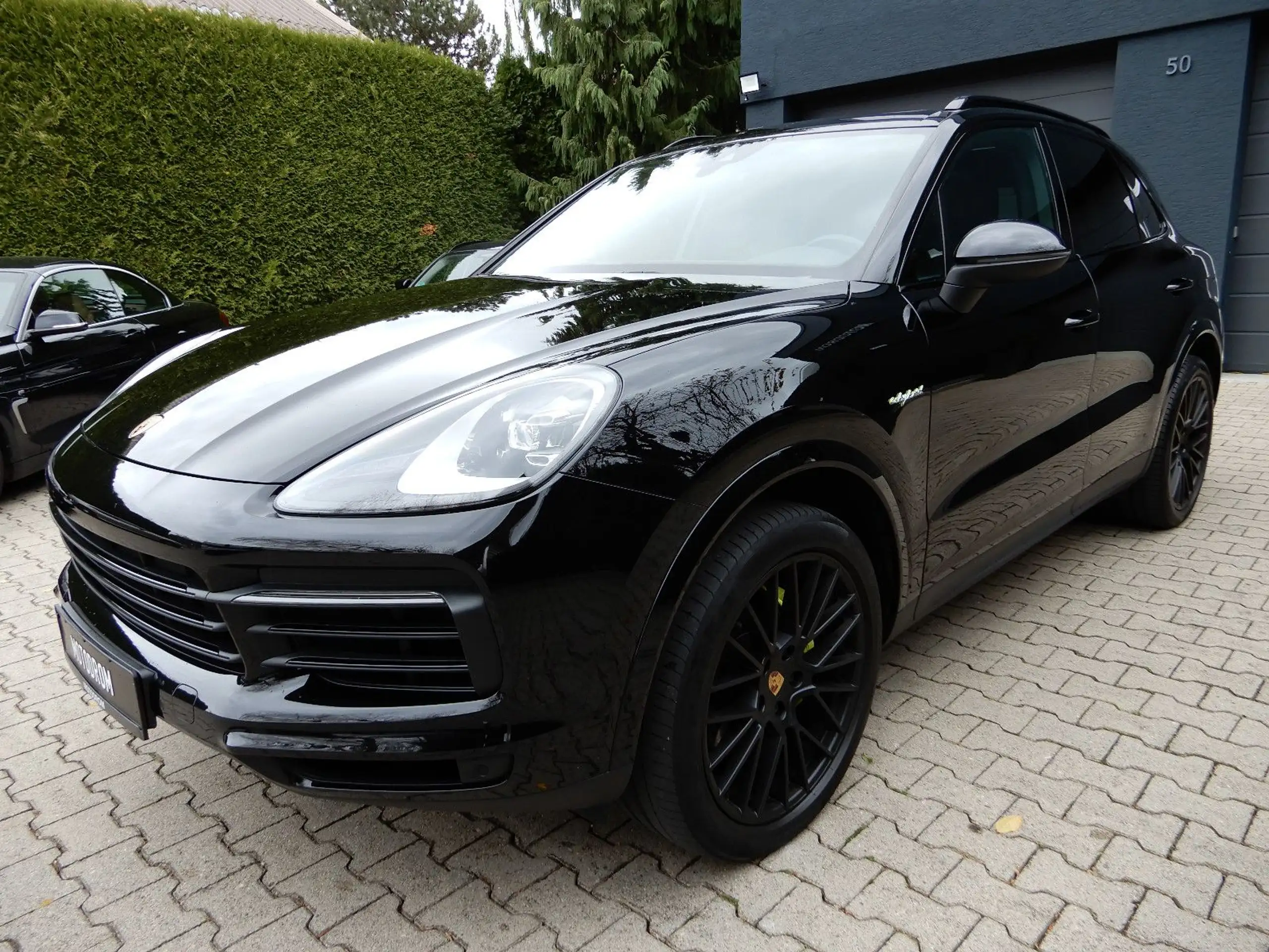 Porsche - Cayenne