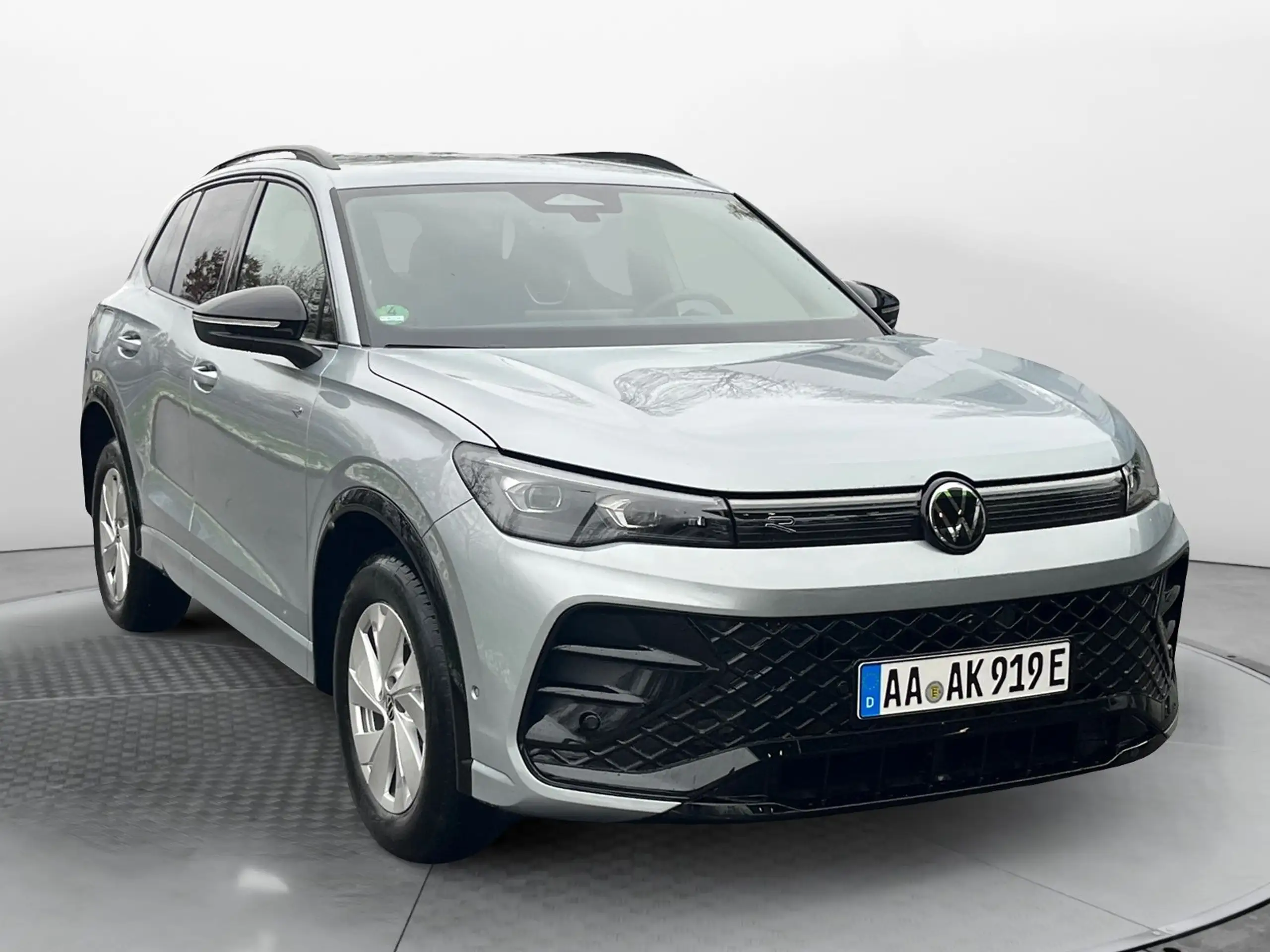 Volkswagen - Tiguan