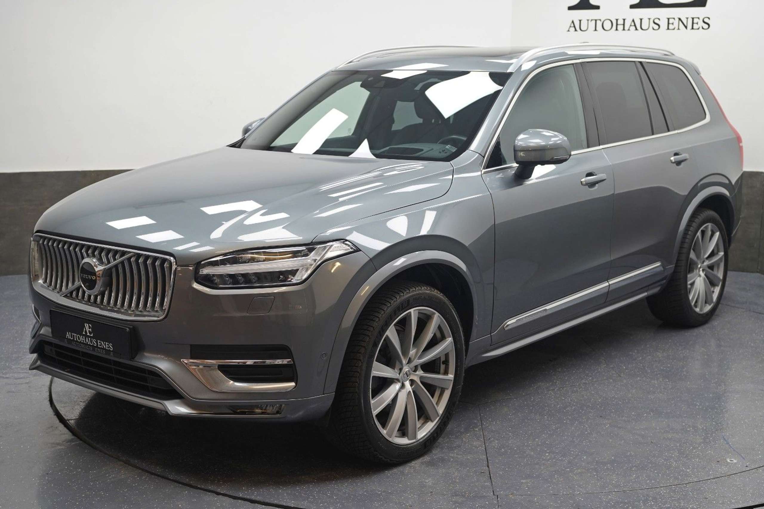 Volvo - XC90