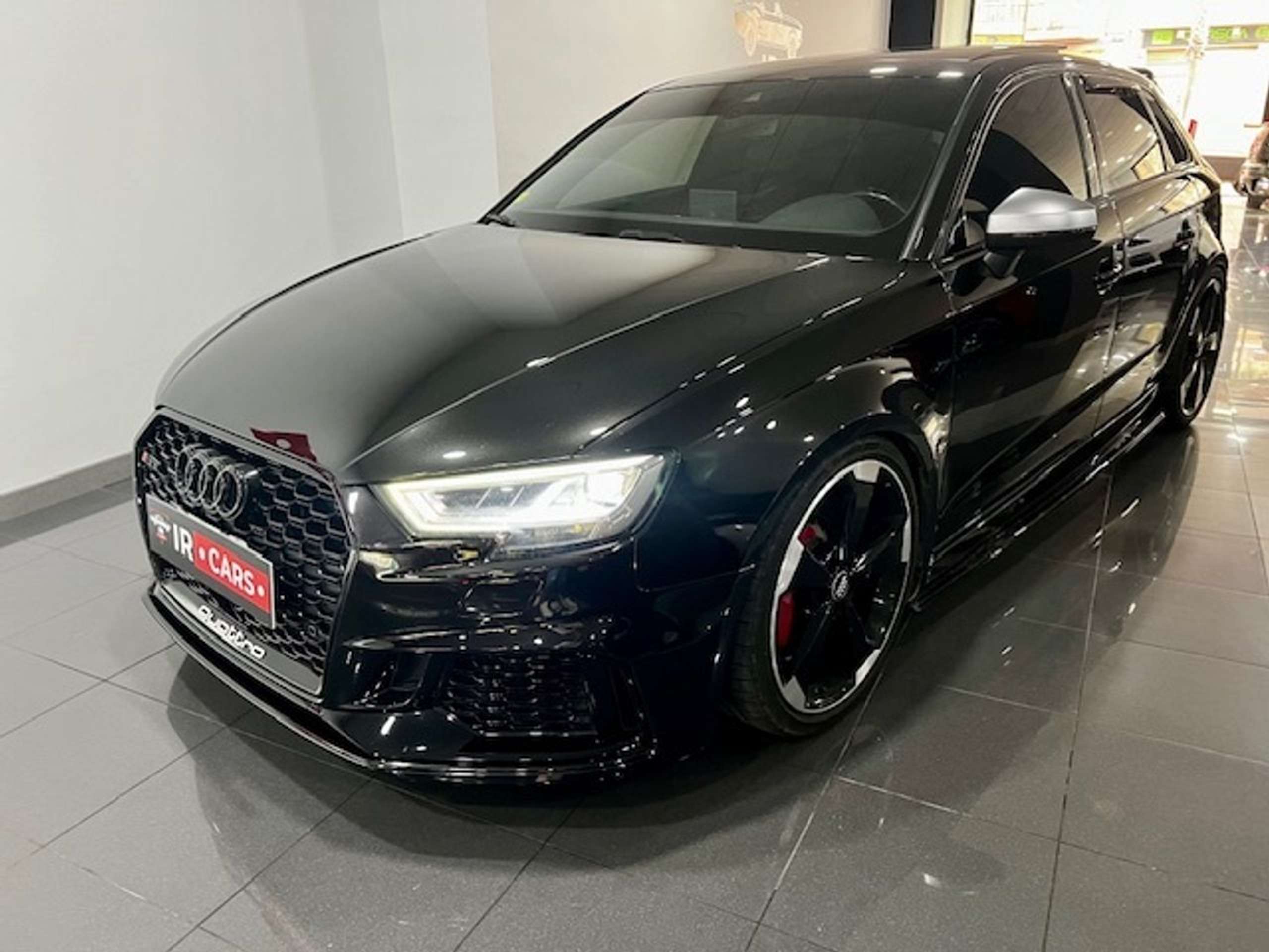 Audi - RS3