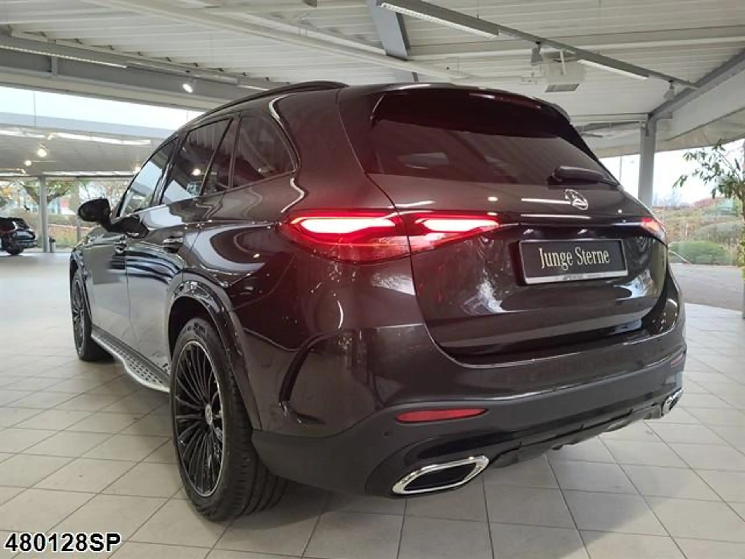 Mercedes-Benz - GLC 300