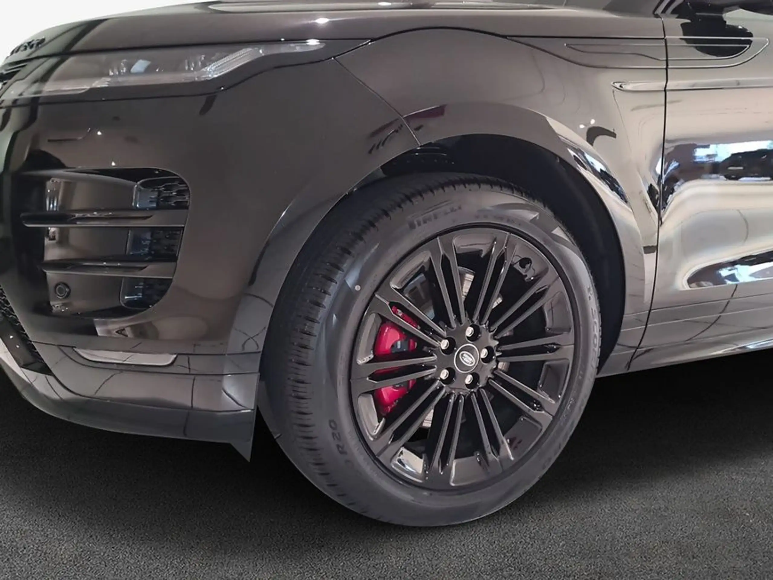 Land Rover - Range Rover Evoque