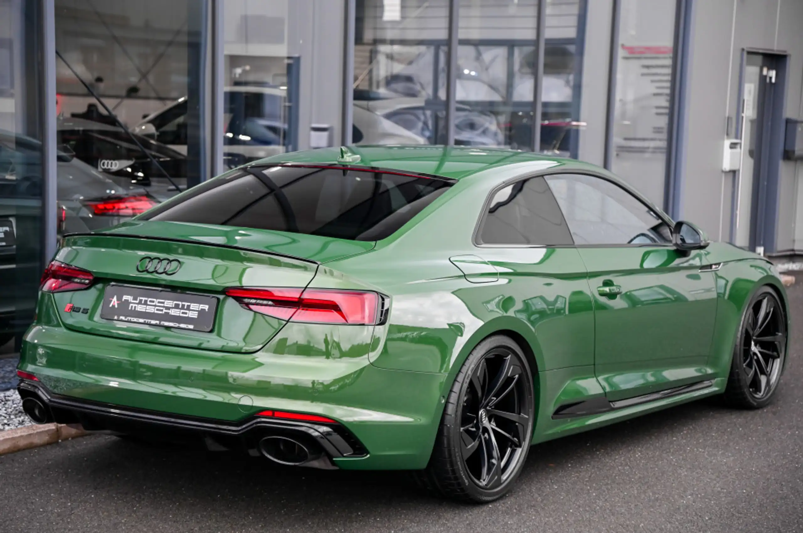 Audi - RS5