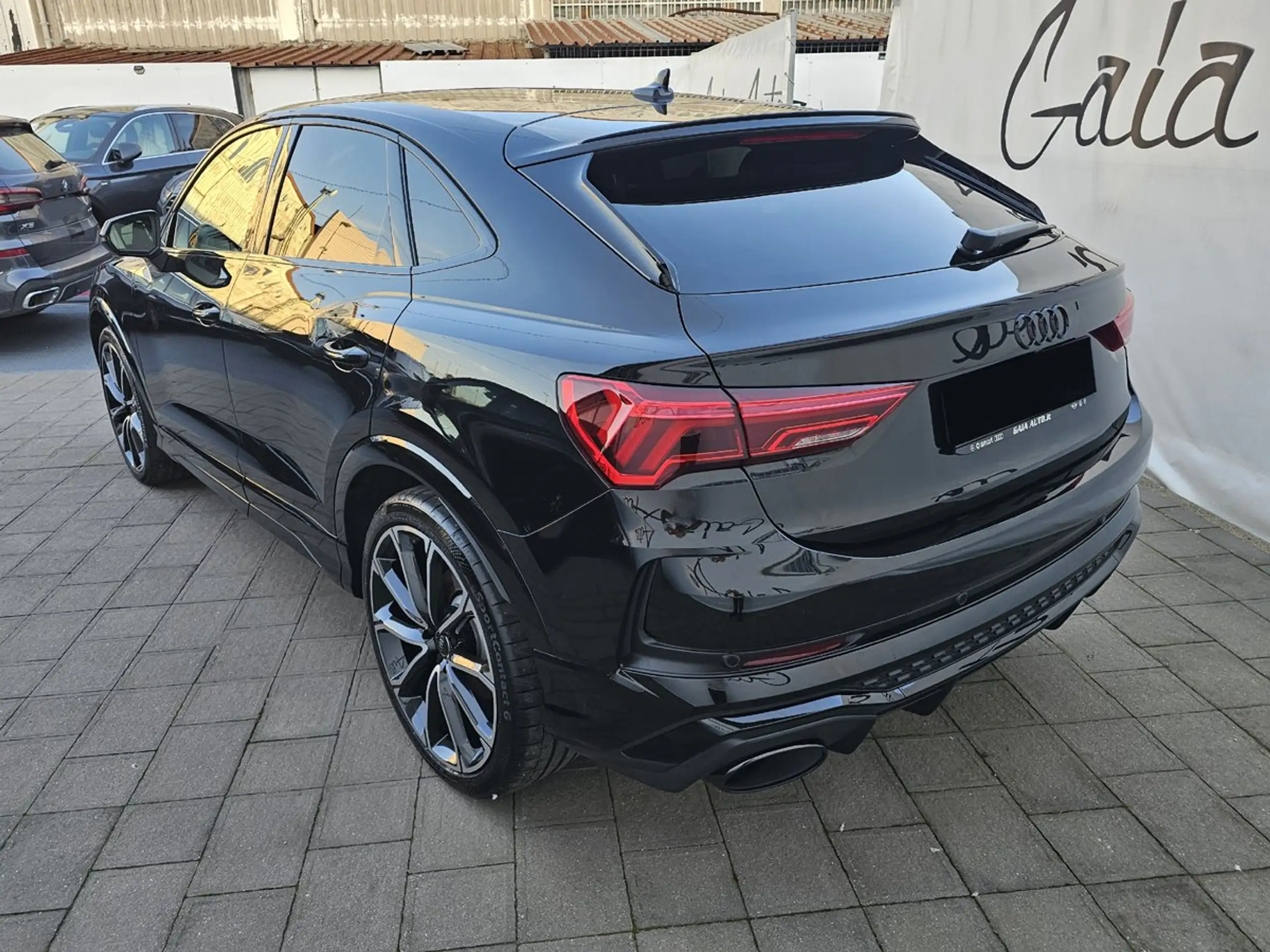 Audi - RS Q3