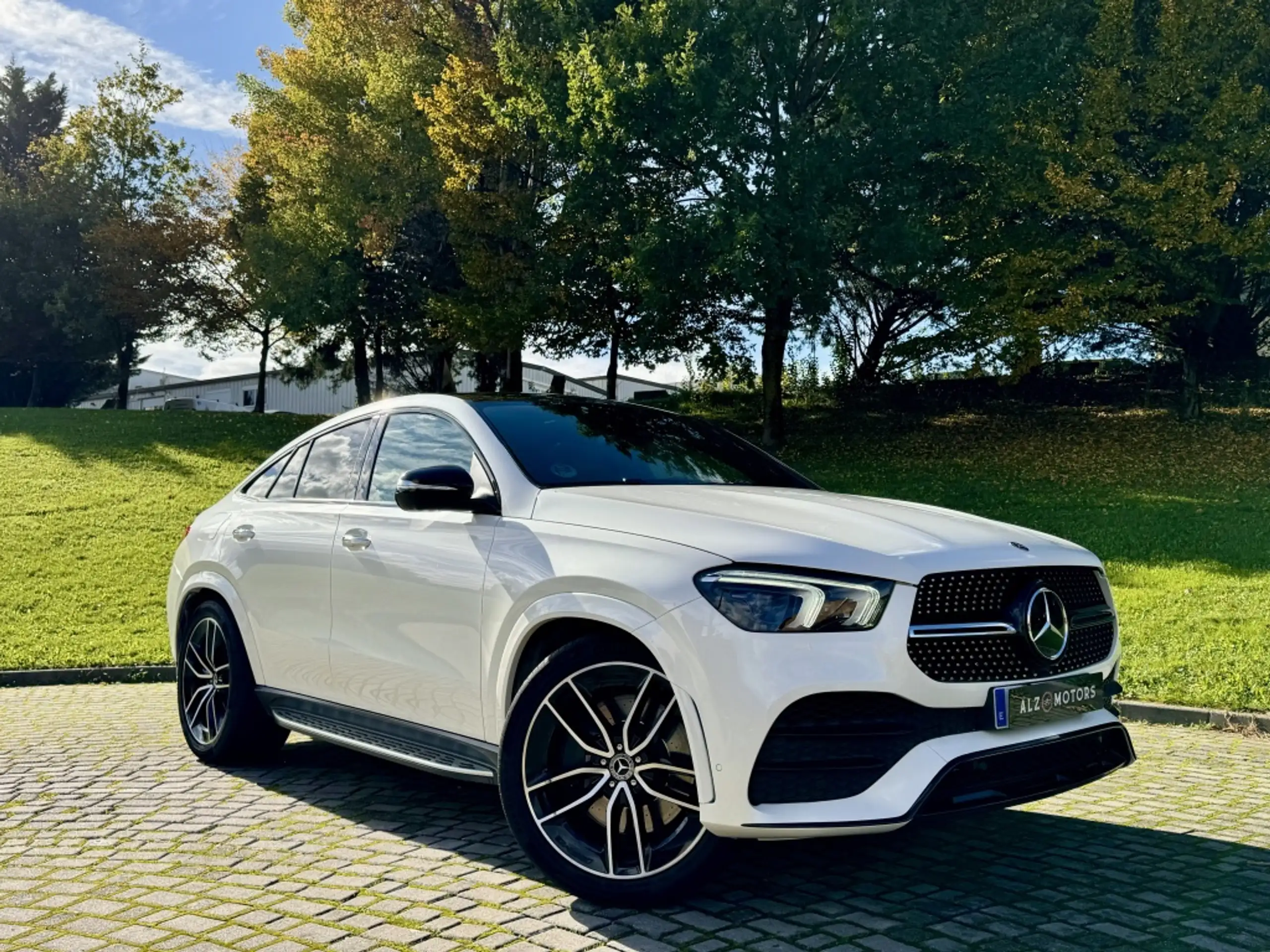 Mercedes-Benz - GLE 400