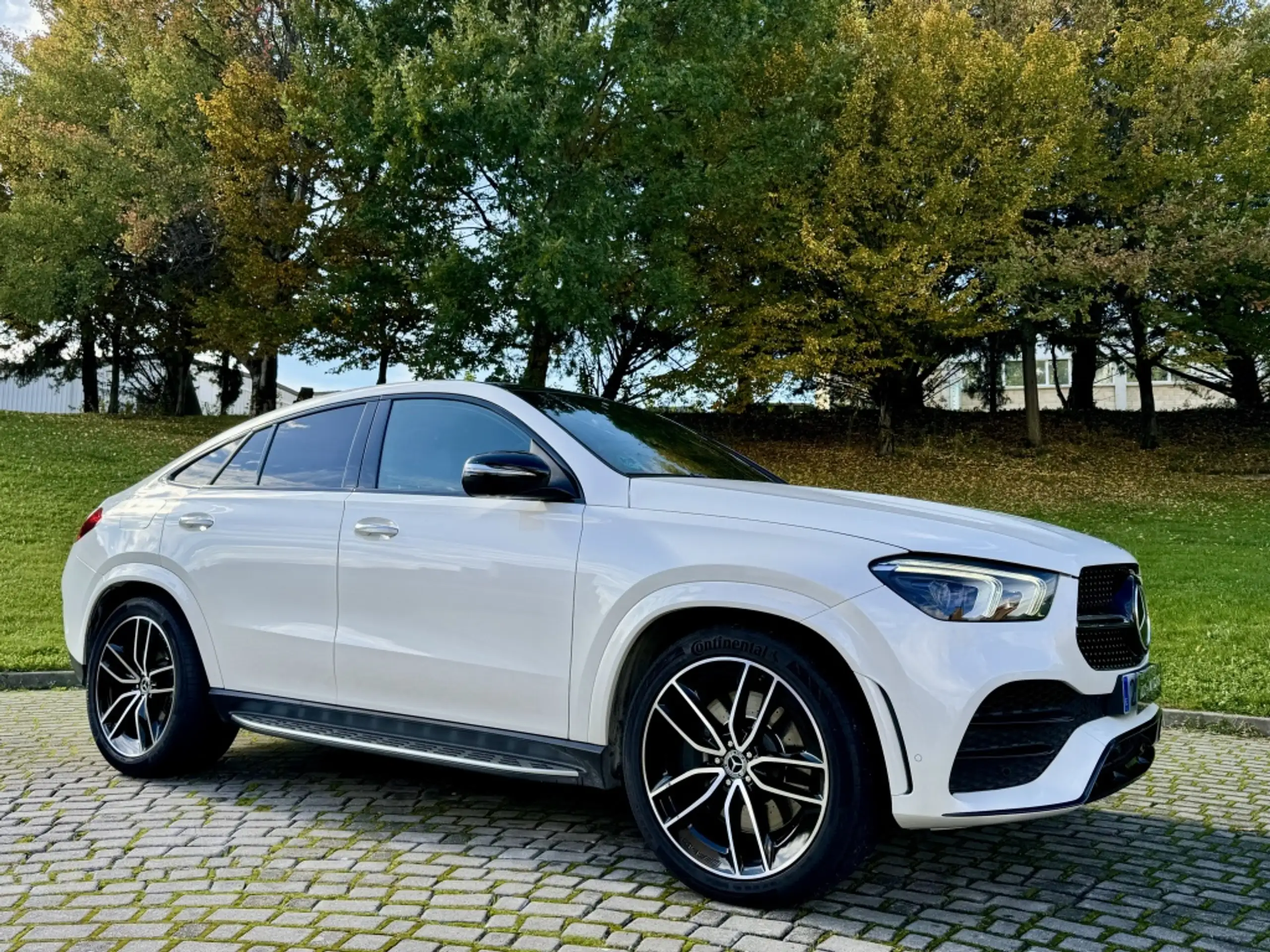 Mercedes-Benz - GLE 400