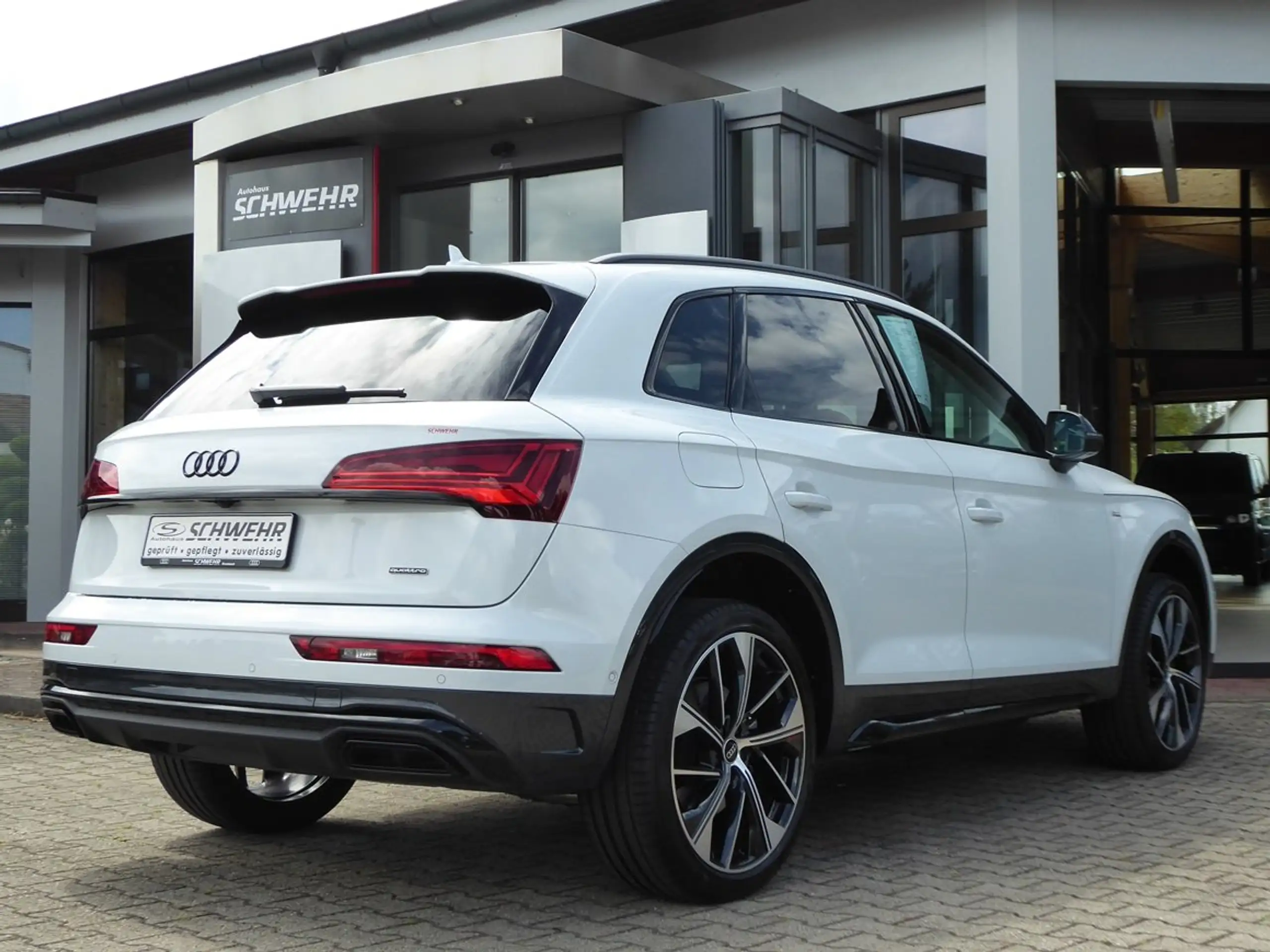 Audi - Q5