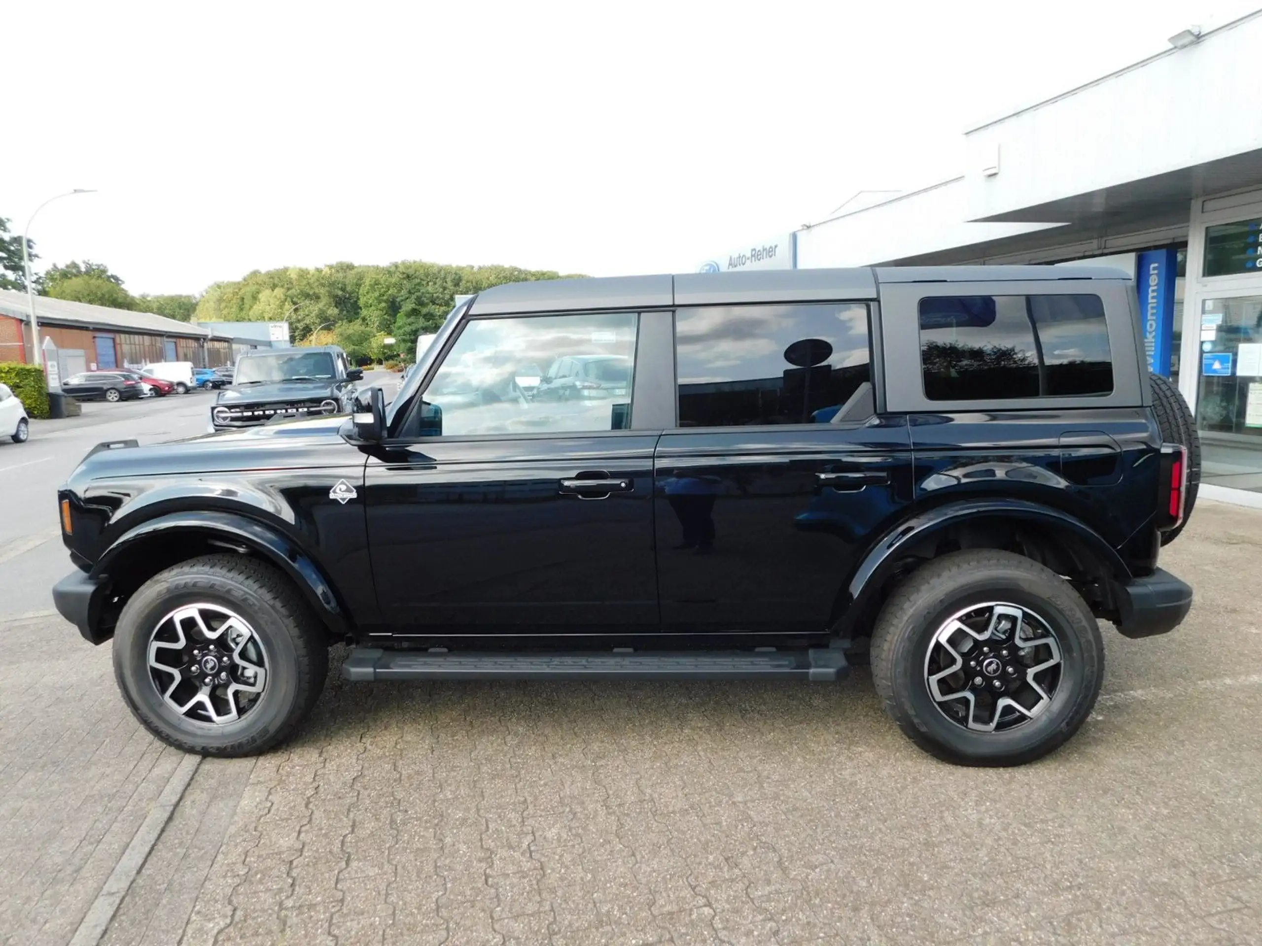 Ford - Bronco