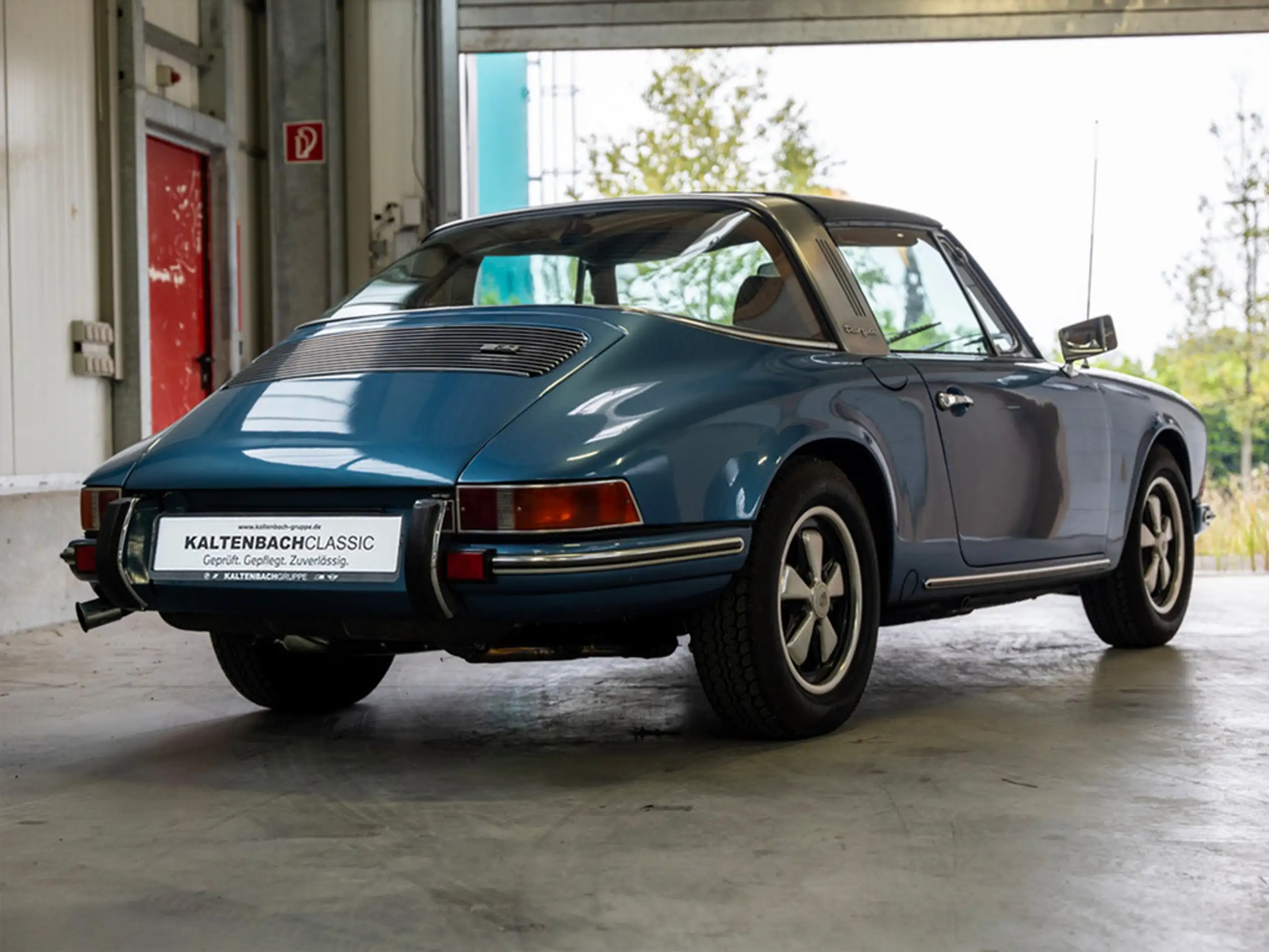 Porsche - 911