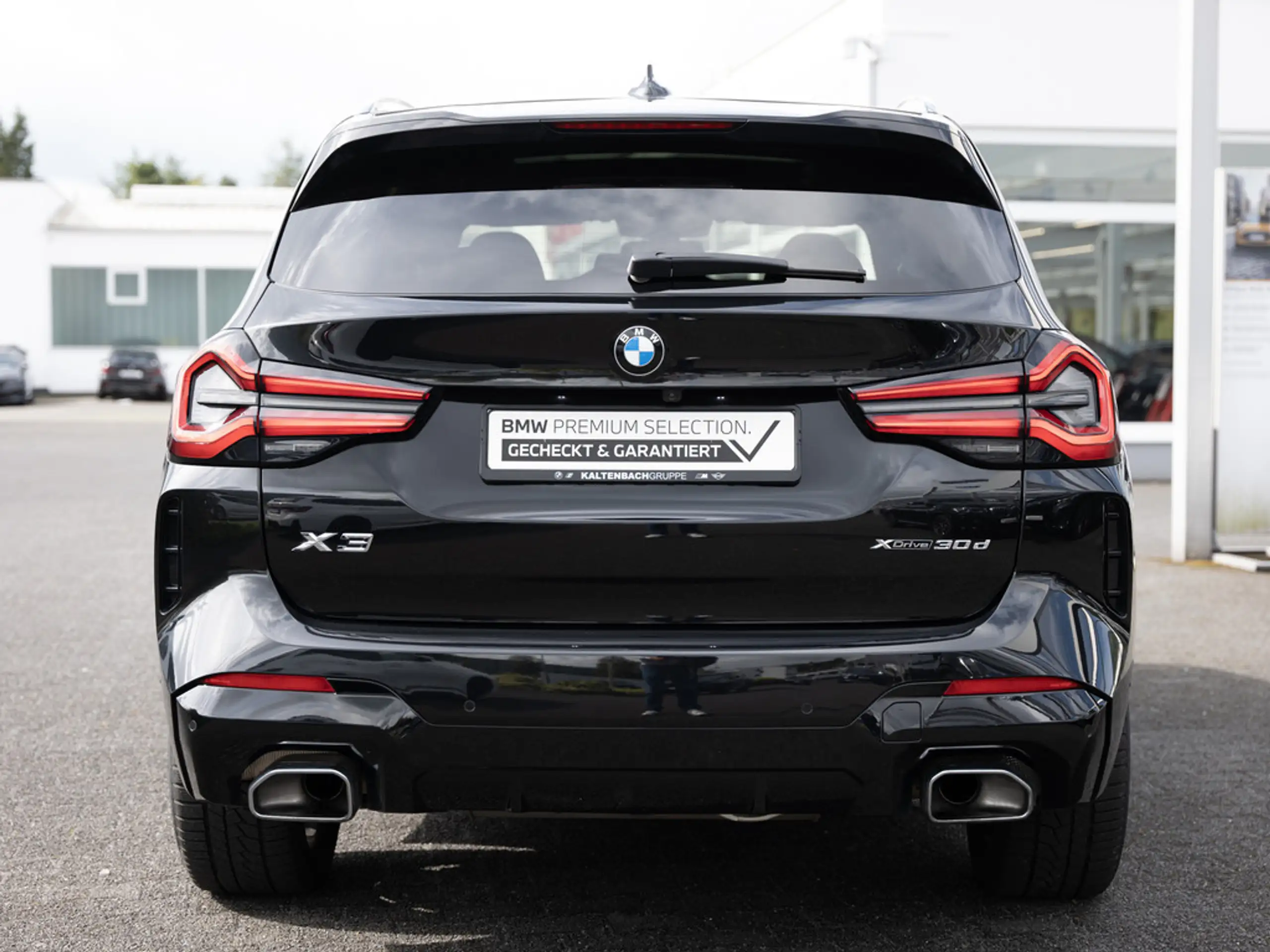 BMW - X3