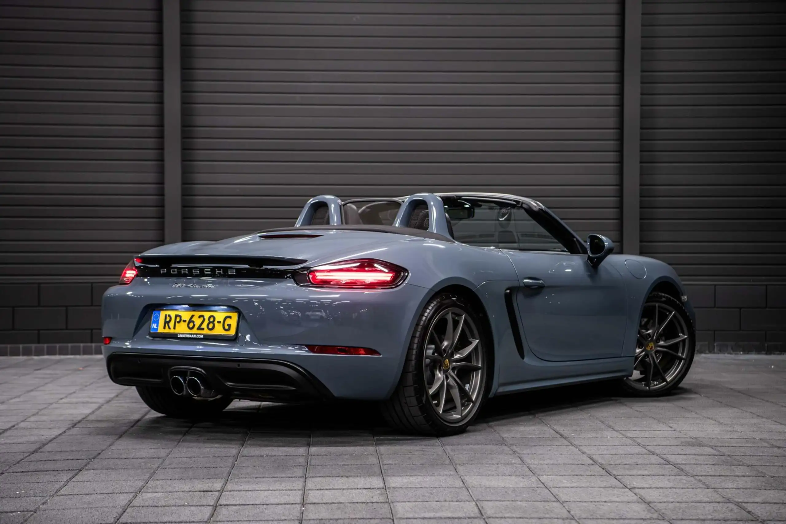 Porsche - Boxster