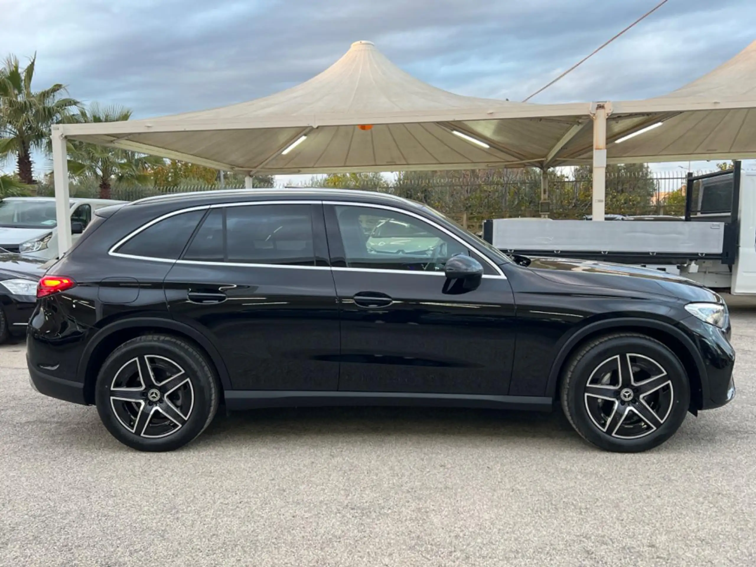 Mercedes-Benz - GLC 220