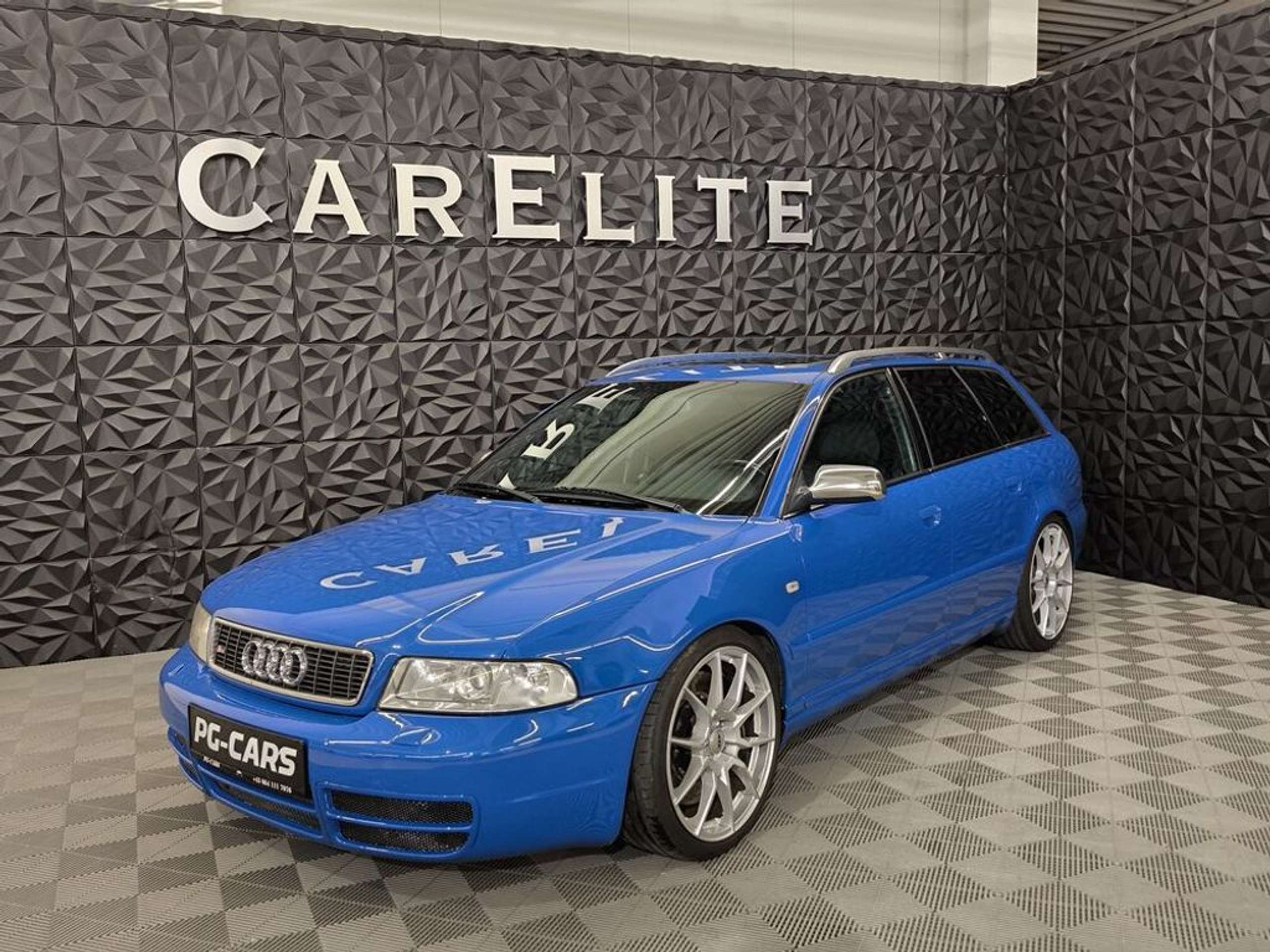 Audi S4 2000