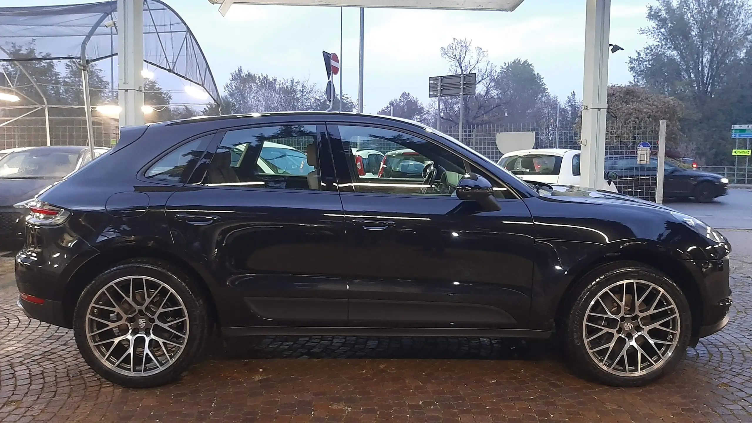 Porsche - Macan