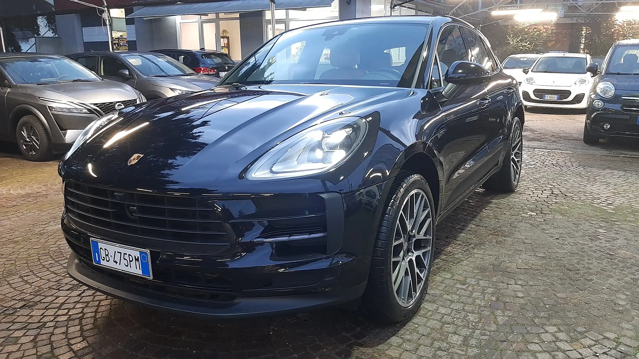 Porsche - Macan