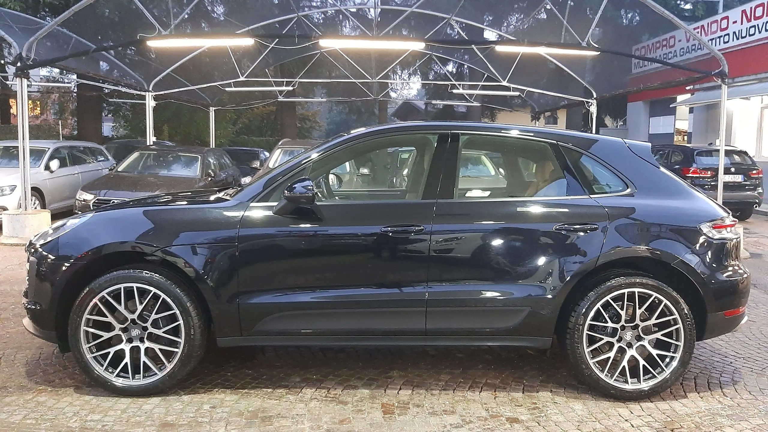 Porsche - Macan