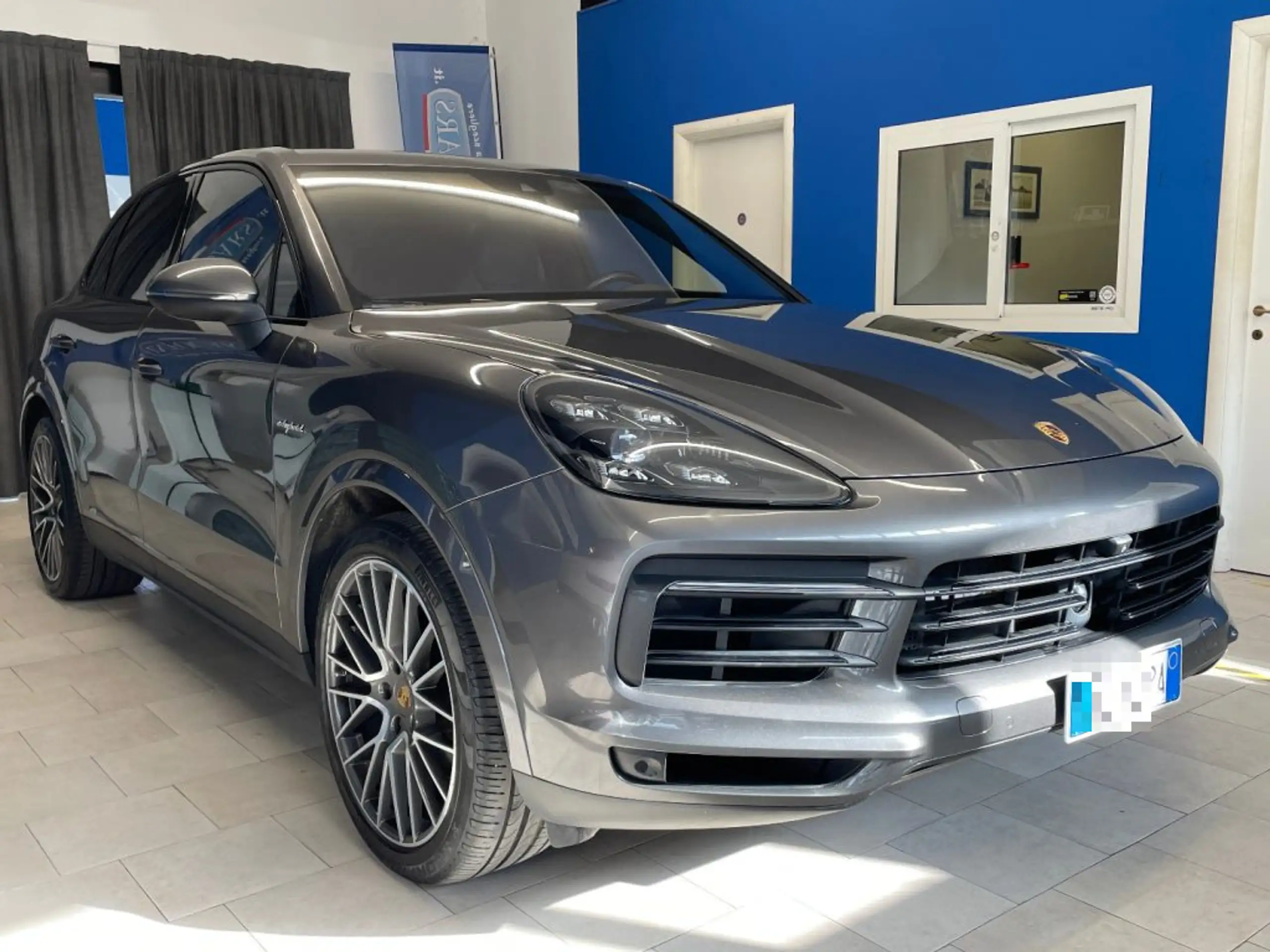 Porsche - Cayenne