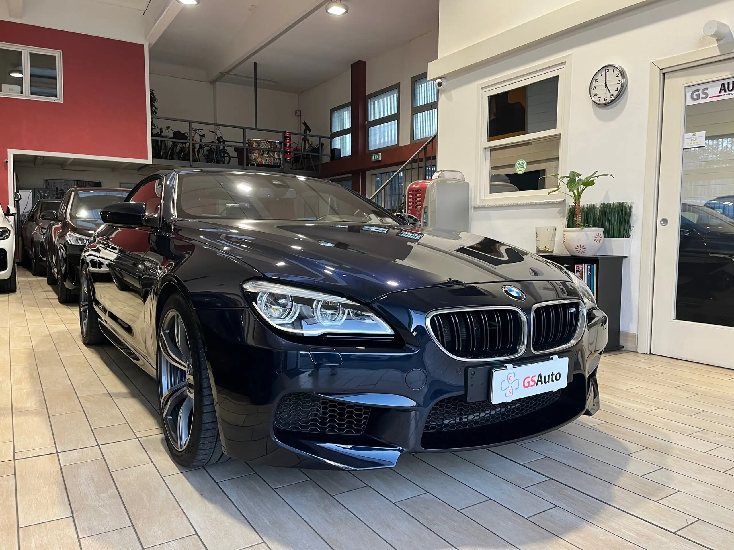 BMW - M6