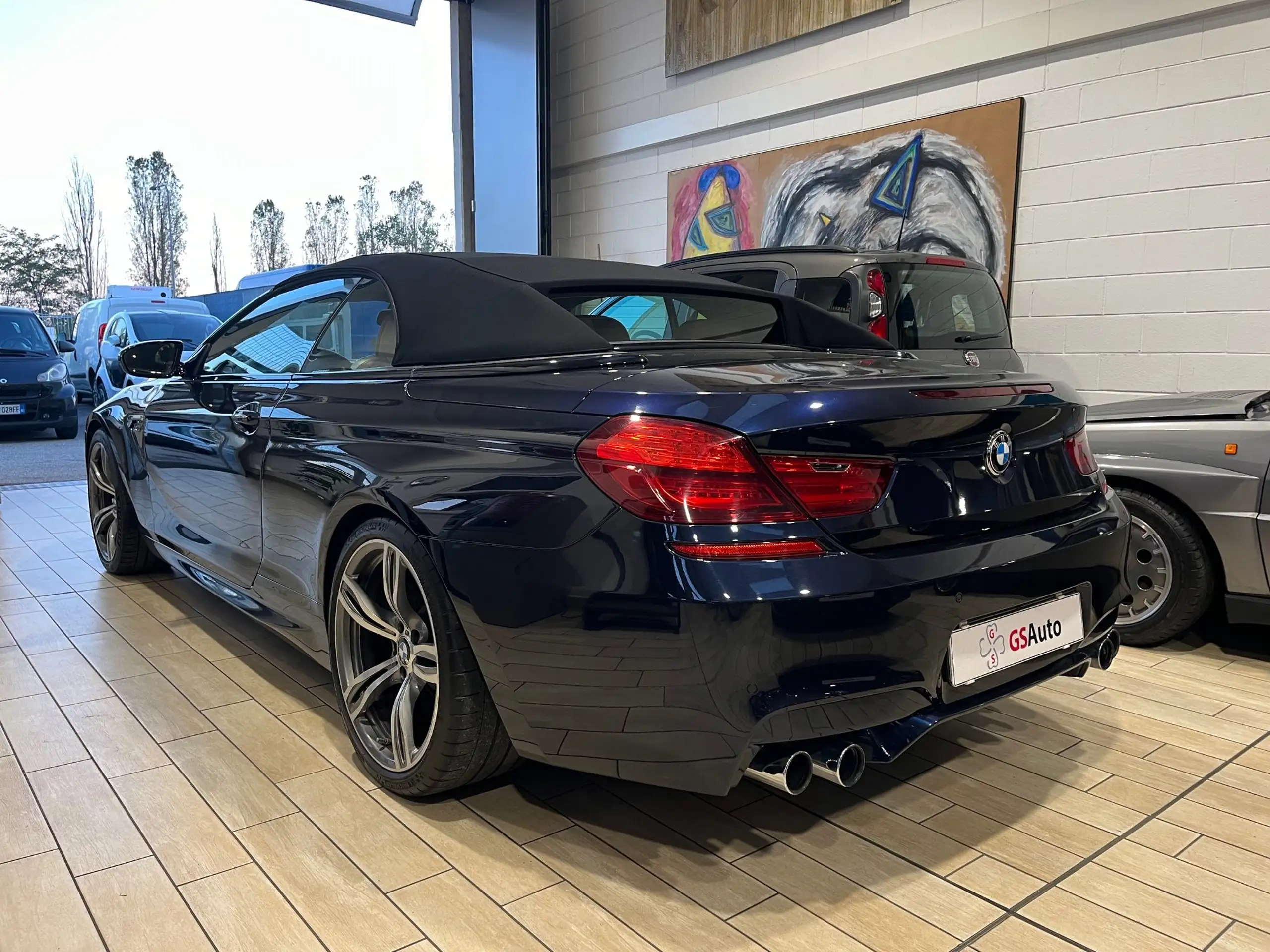 BMW - M6