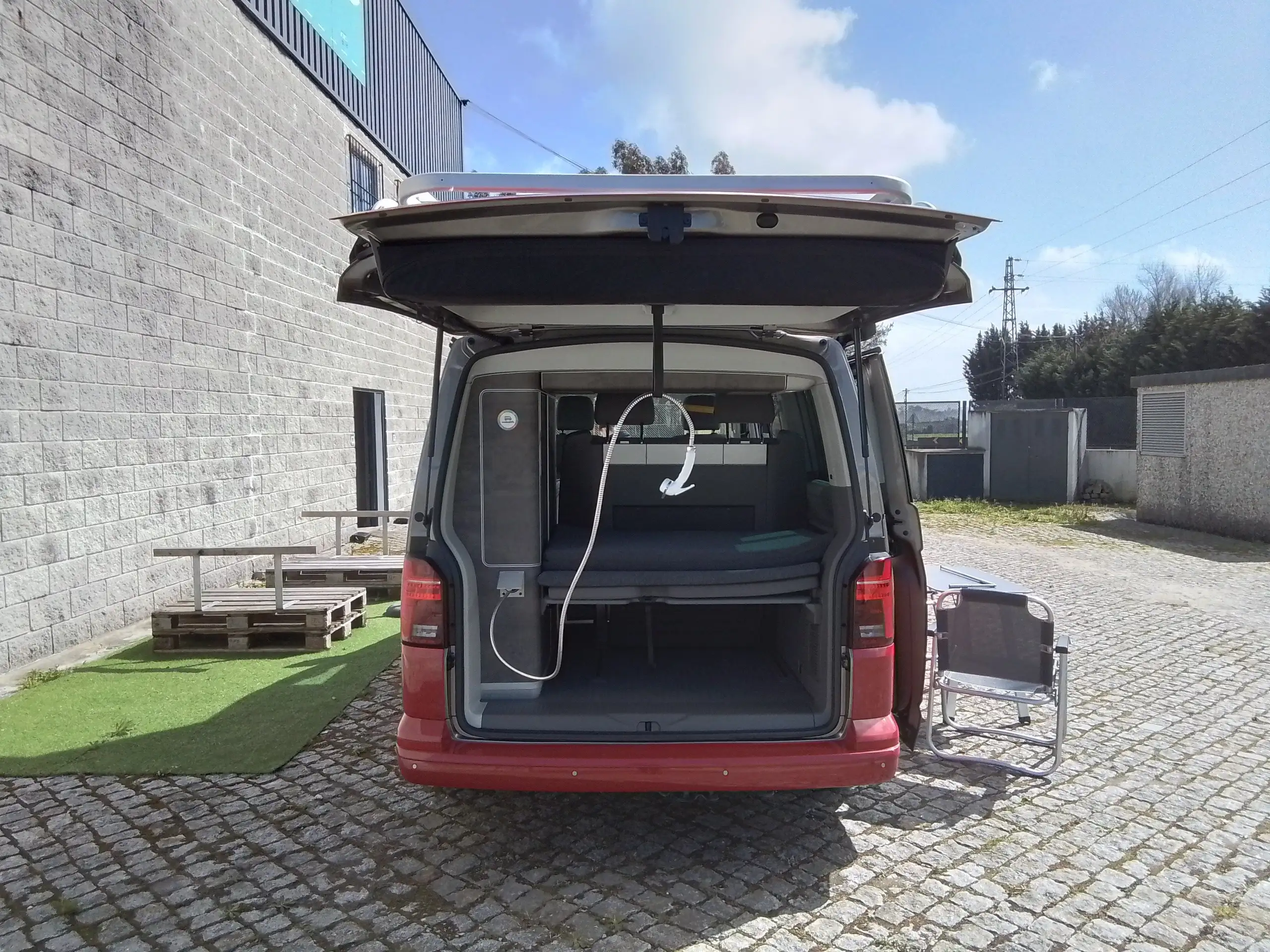 Volkswagen - T6.1 California