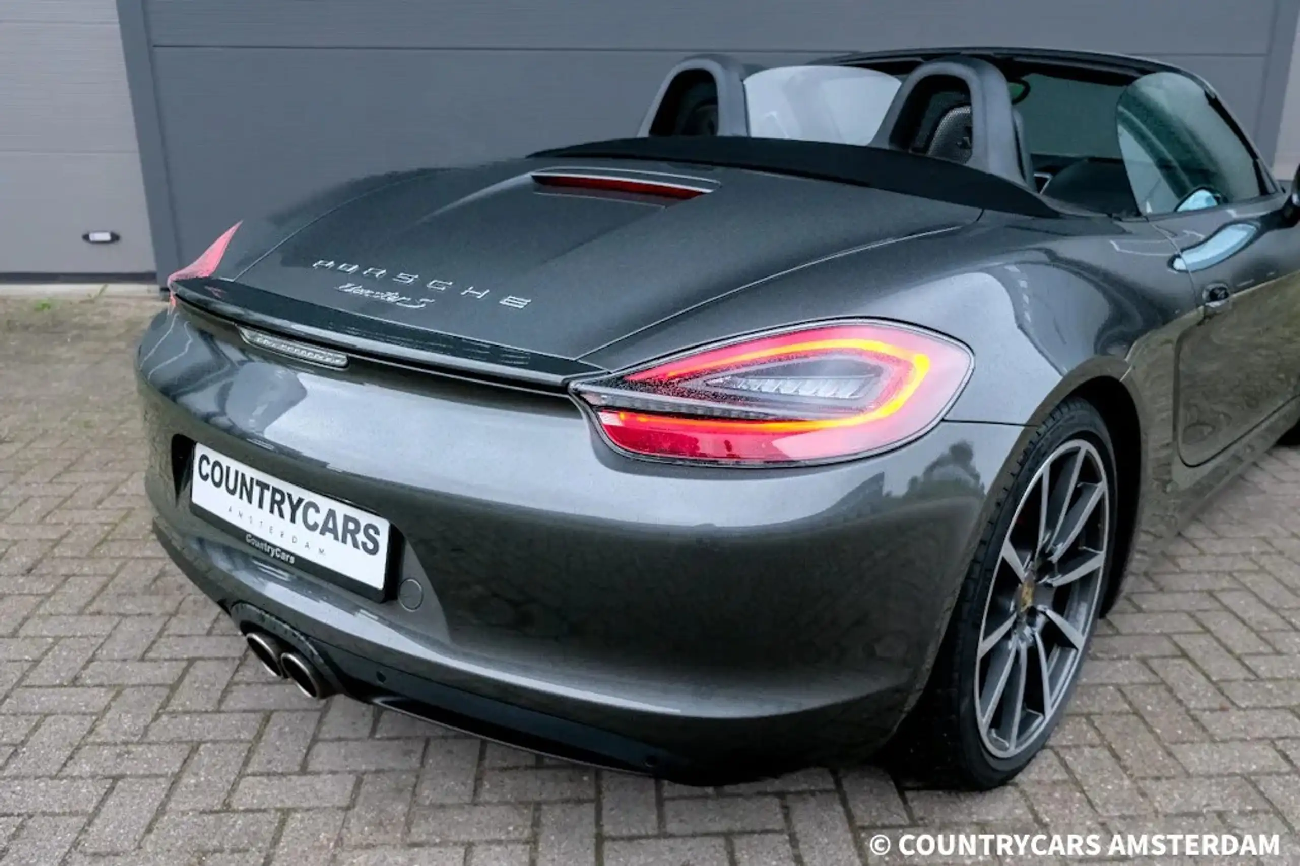 Porsche - Boxster