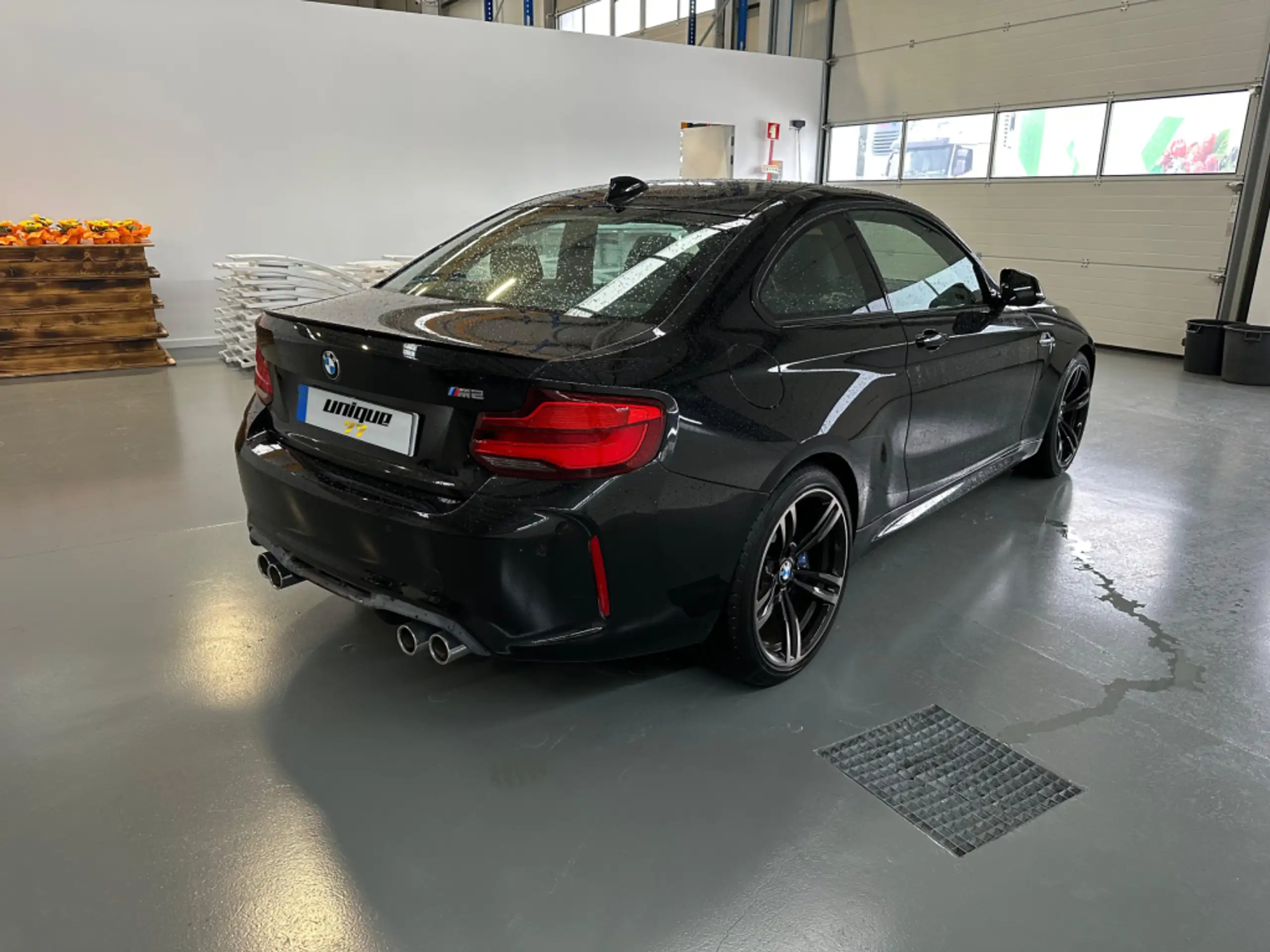 BMW - M2