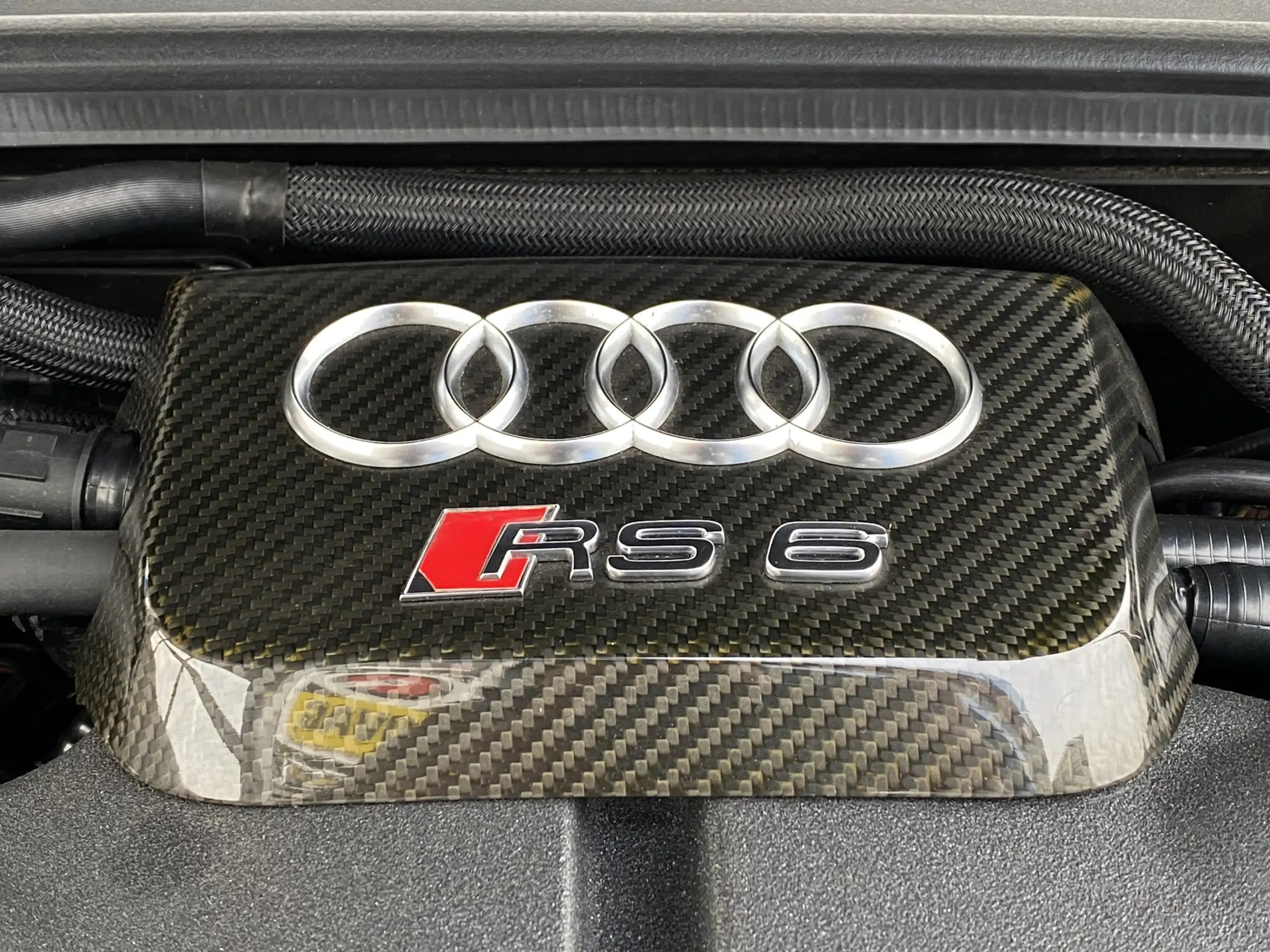 Audi - RS6