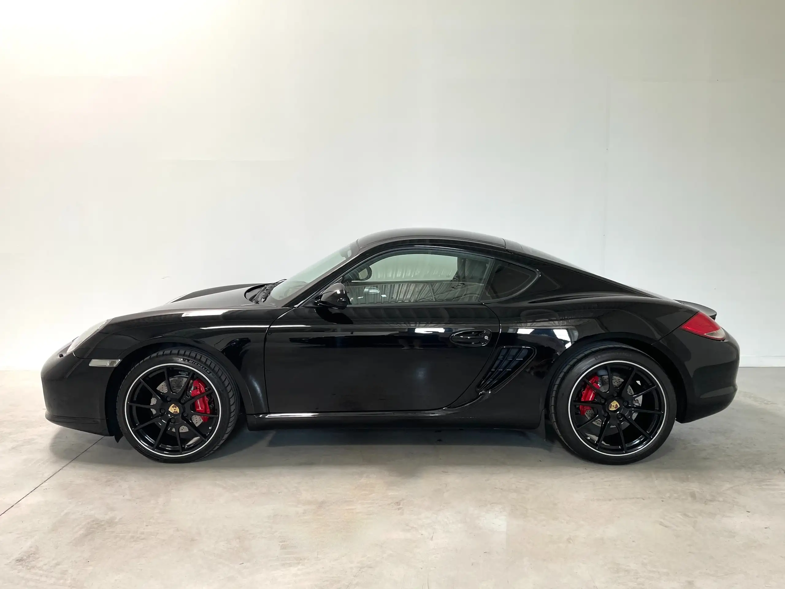 Porsche - Cayman