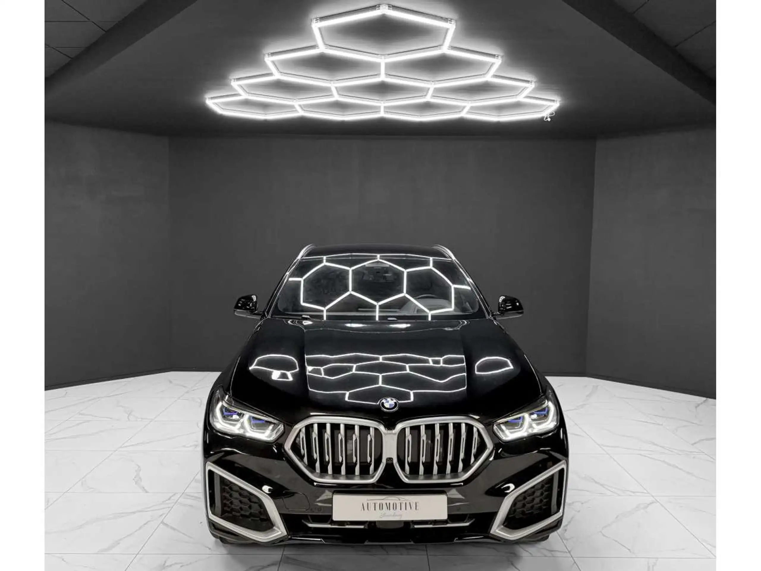 BMW - X6