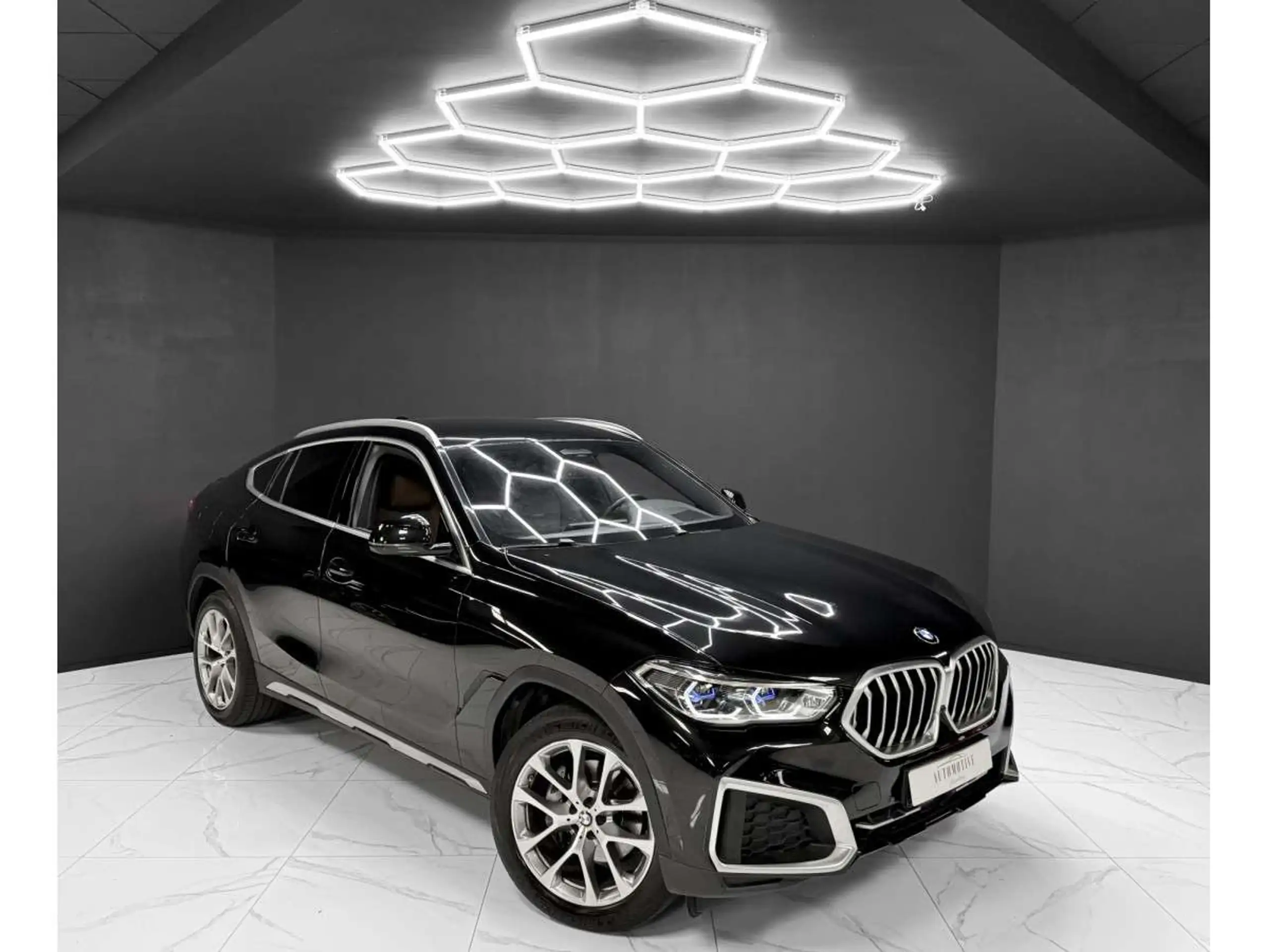 BMW - X6