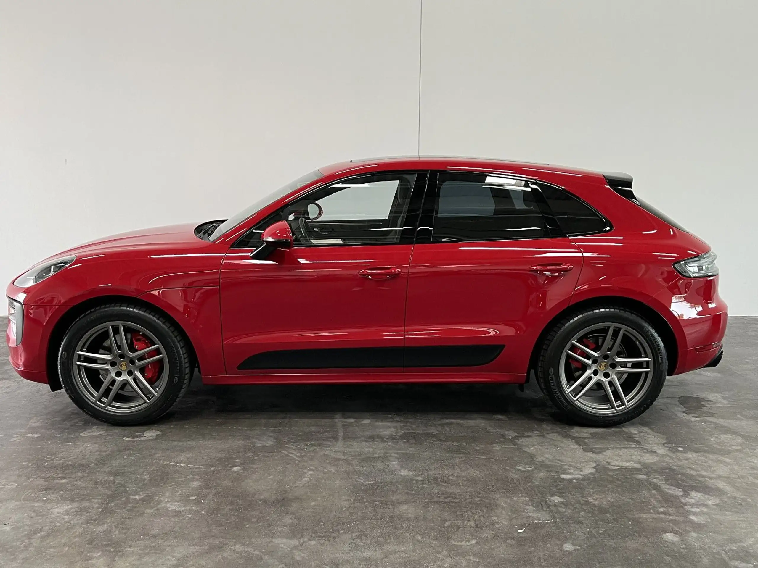 Porsche - Macan