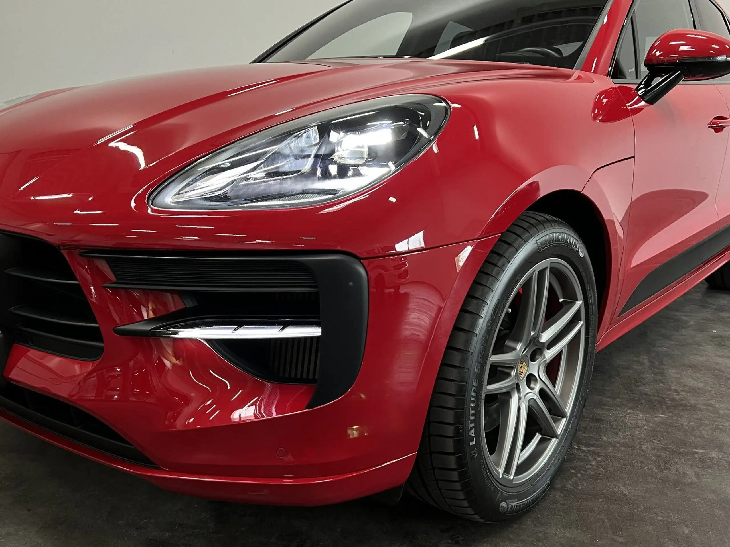 Porsche - Macan